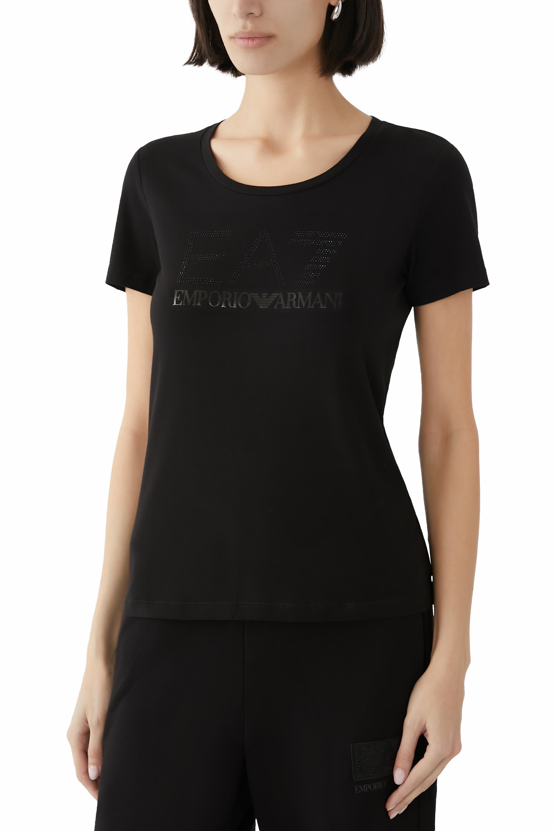 تيشيرت بأكمام قصيرة بشعار الماركة