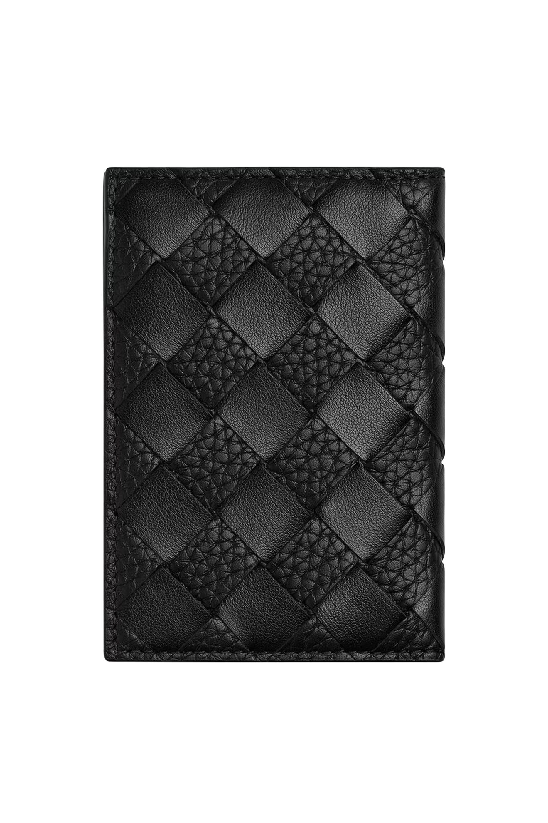 حافظة بطاقات بغطاء قلاب بتصميم مجدول