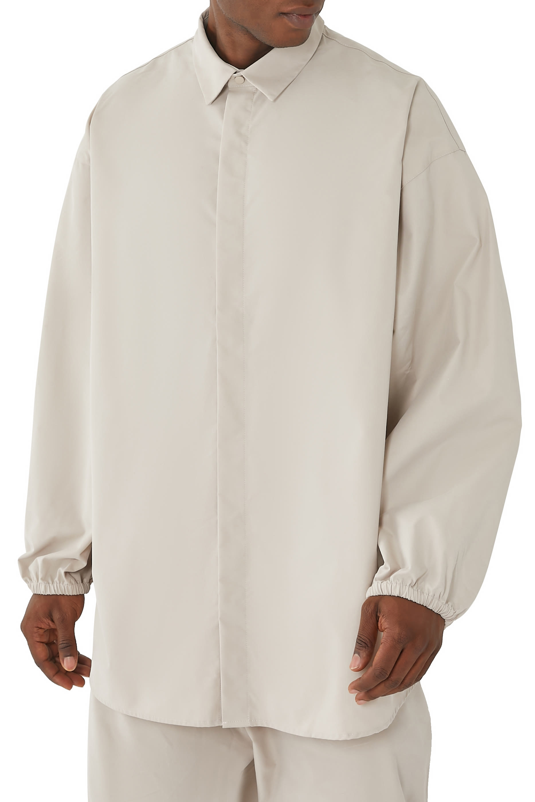 قميص بأزرار إغلاق