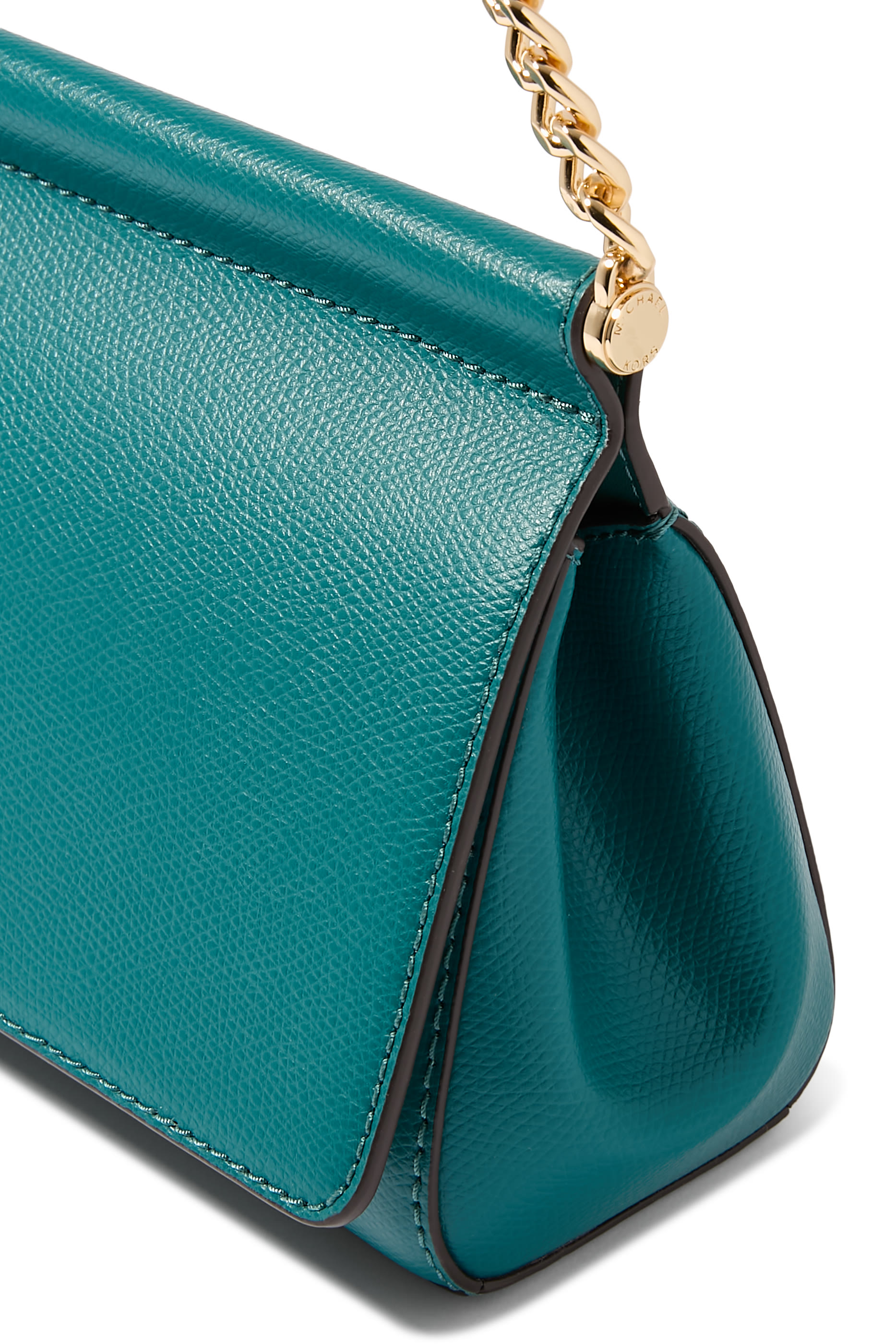 حقيبة بوشيت كارمين متوسطة جلد بارز الملمس