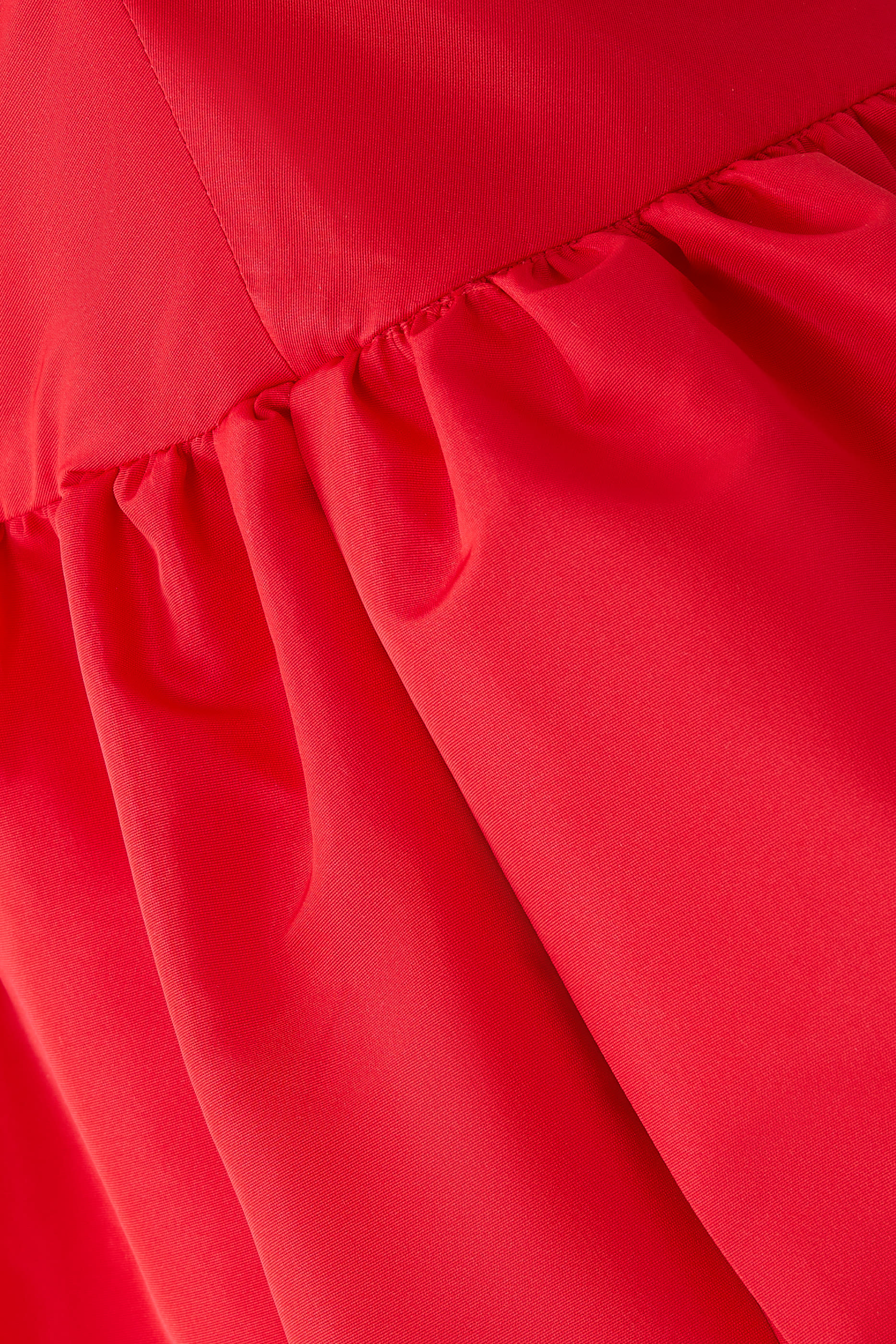 فستان بابل قصير بكتف مكشوف