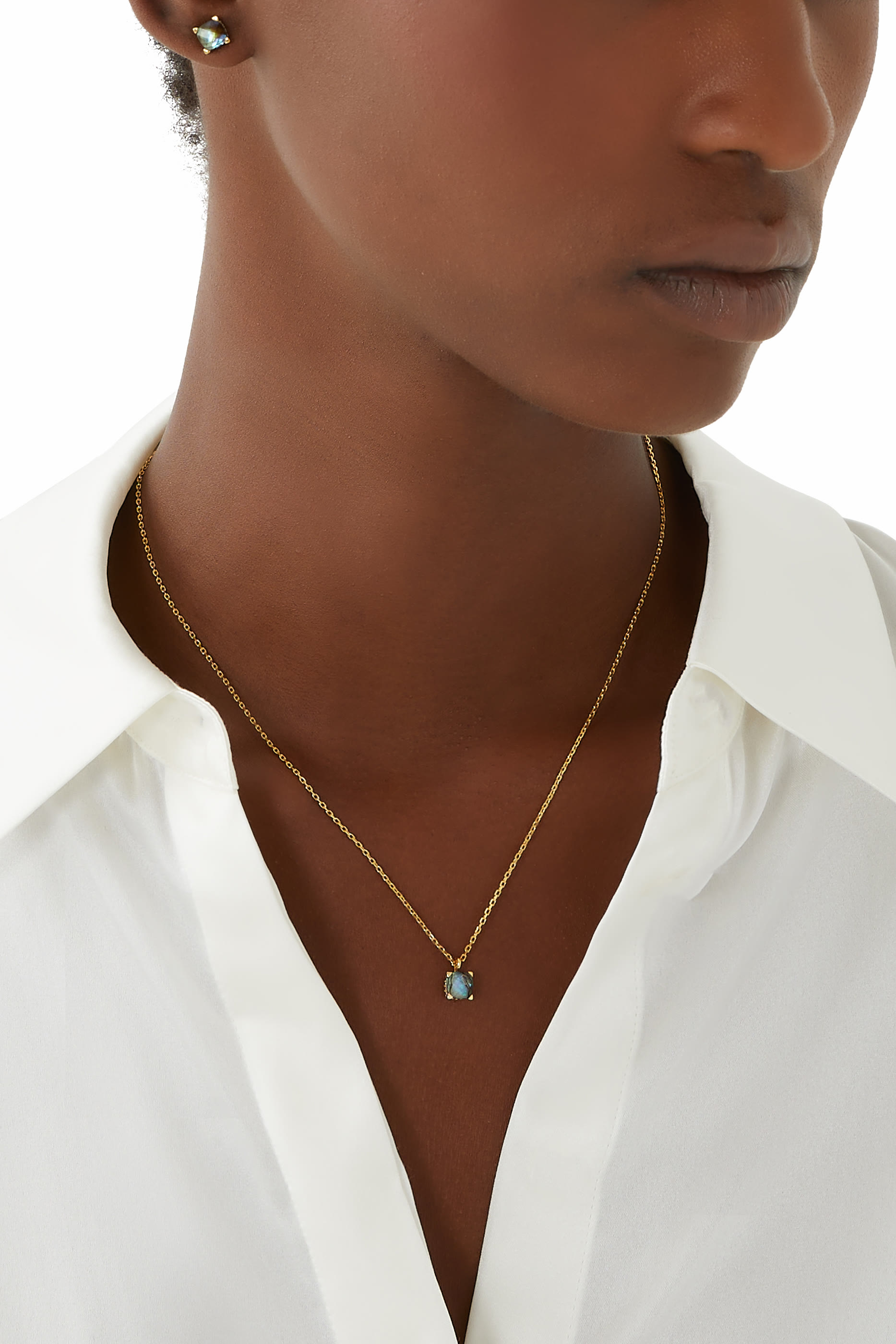 قلادة ليتل لاكشريز بدلاية مربعة مرصعة بأحجار زركونيا مكعبة معدن مطلي