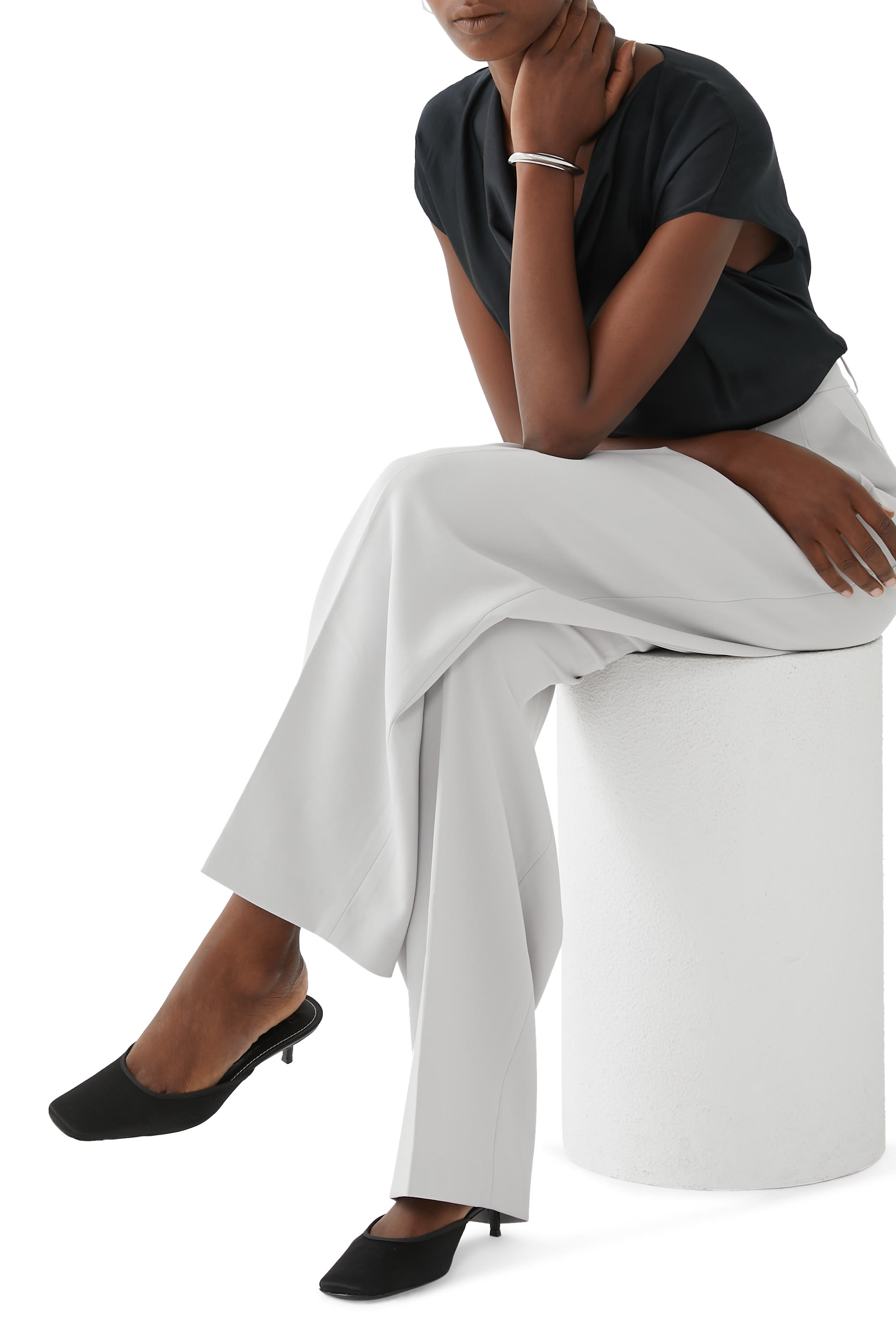 حذاء أوتو 90 مفتوح من الخلف بكعب منخفض