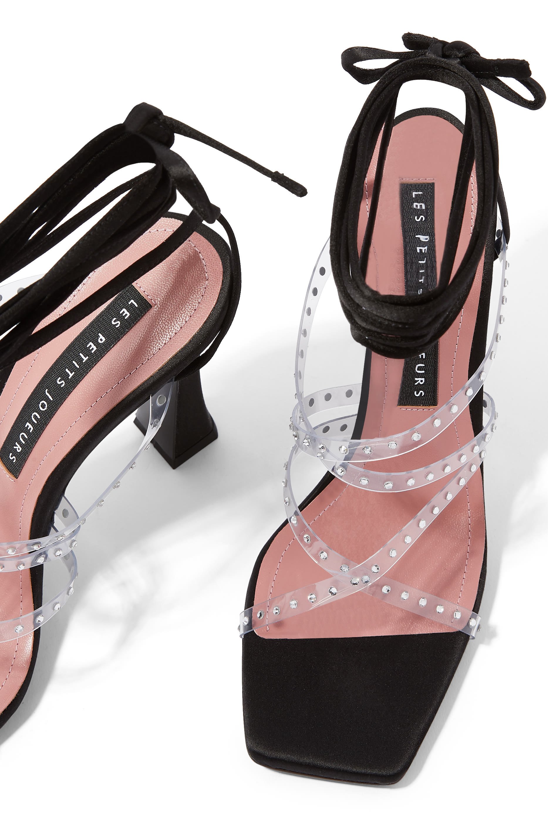 صندل نيكي 110 بأجزاء شفافة