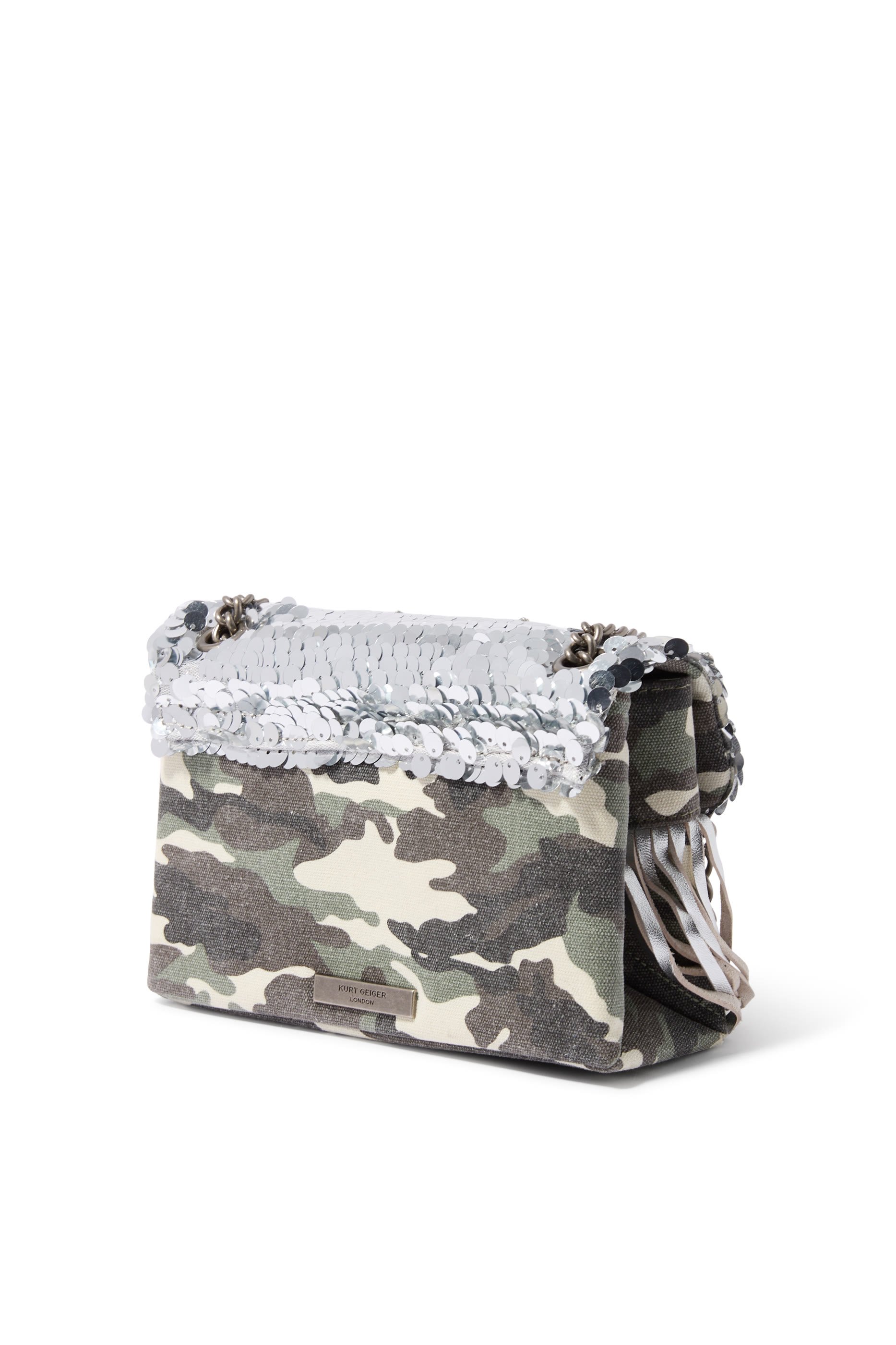 حقيبة كنسينغتون متوسطة بشرابات