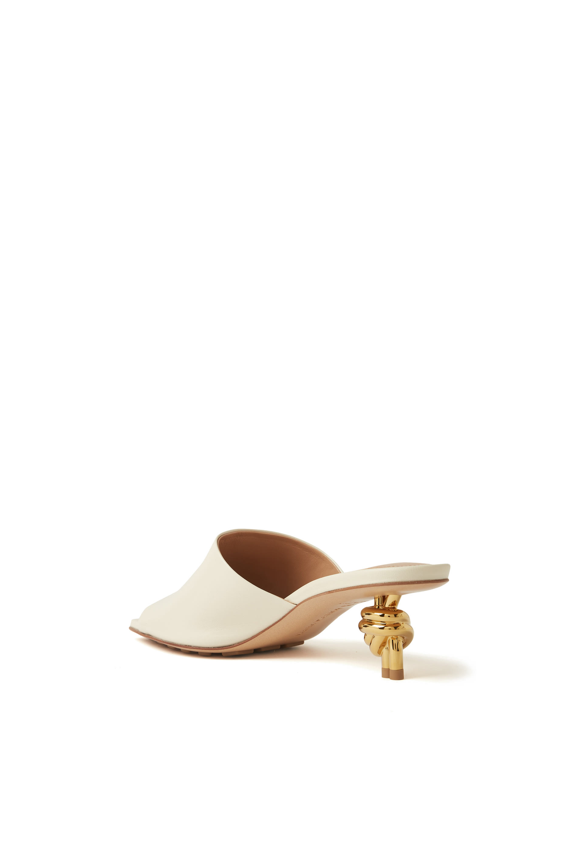 حذاء 45 مفتوح من الخلف بعقدة