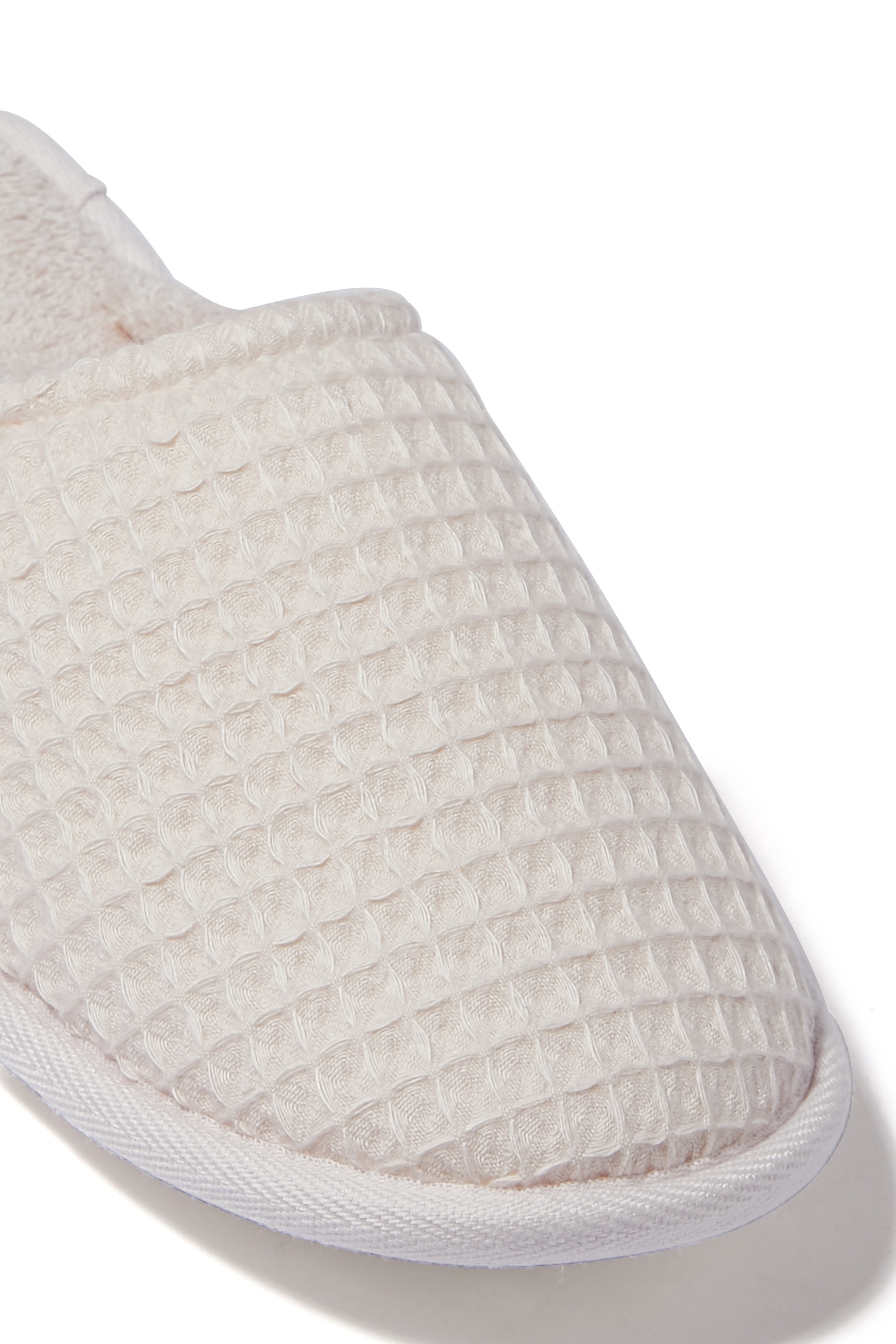 حذاء وافل مفتوح من الخلف قماش فائق الإمتصاص