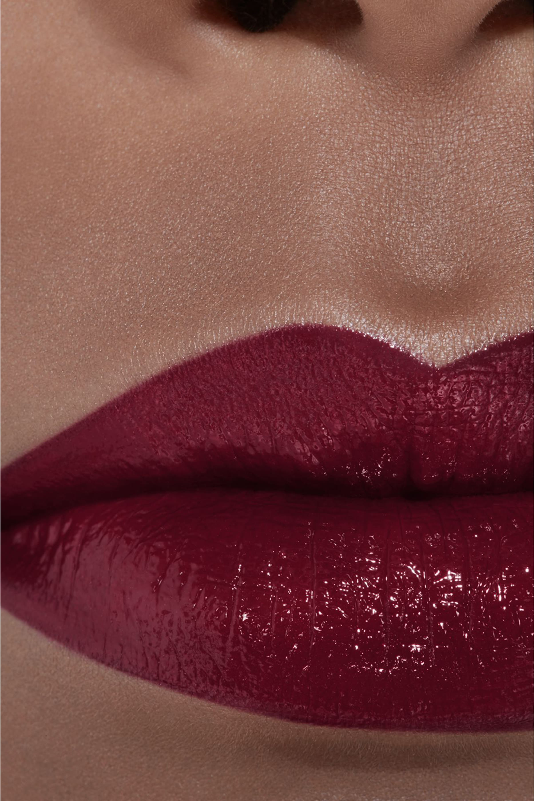 أحمر شفاه لامع Rouge Coco يدوم طويلا