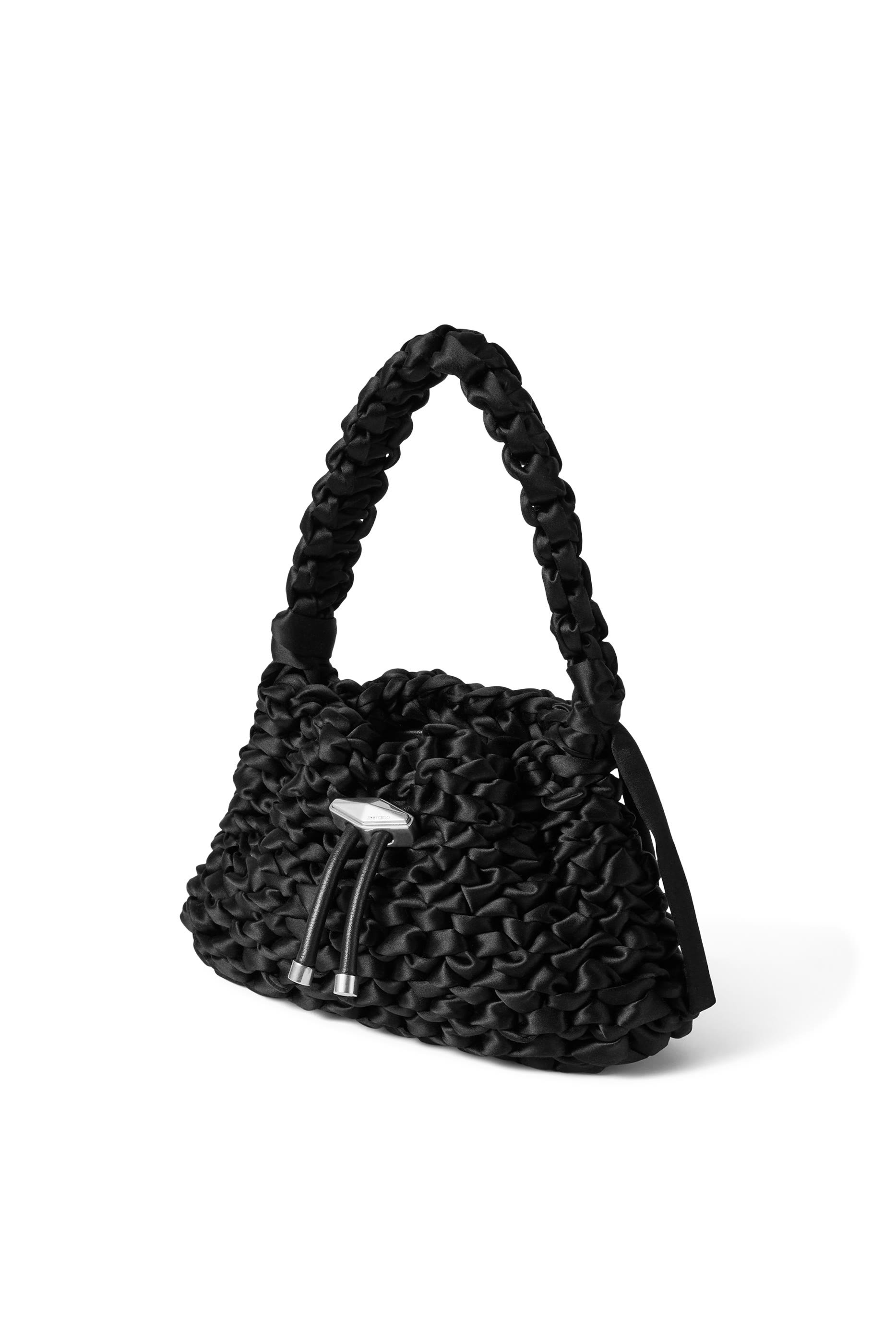 حقيبة مجدولة صغيرة برباط تضييق