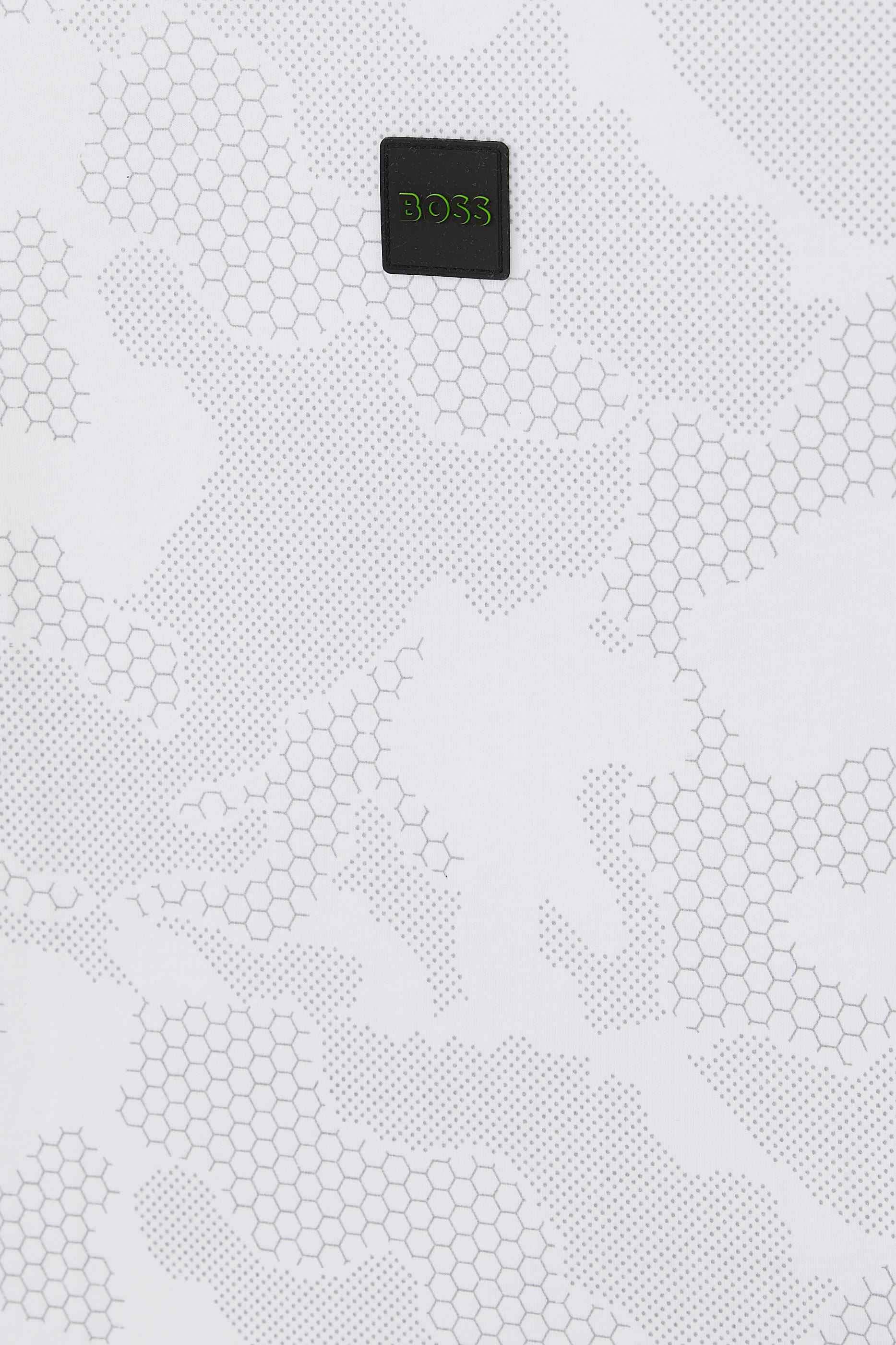 تيشيرت بطبعة مموهة لامعة للأطفال