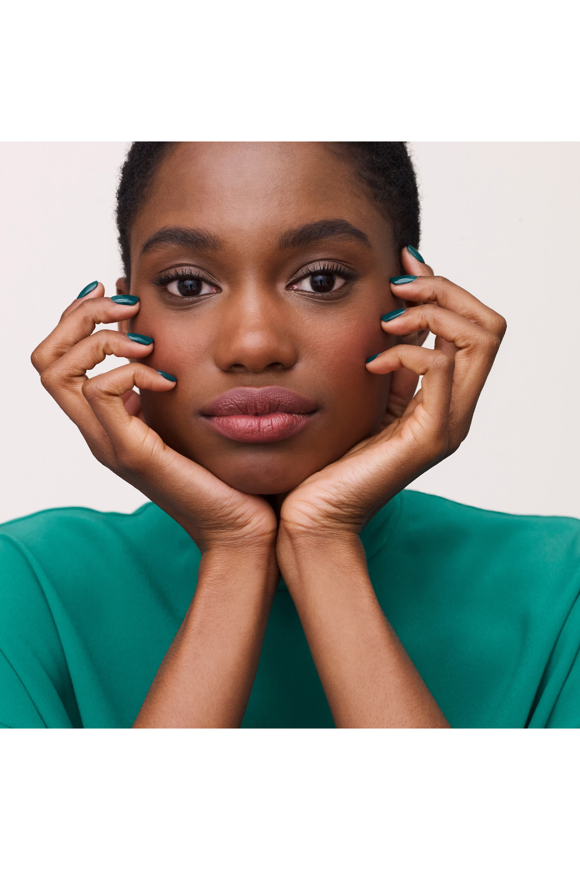 أيدي Herm&egrave;s, طلاء الأظافر,البنّي الرّمادي