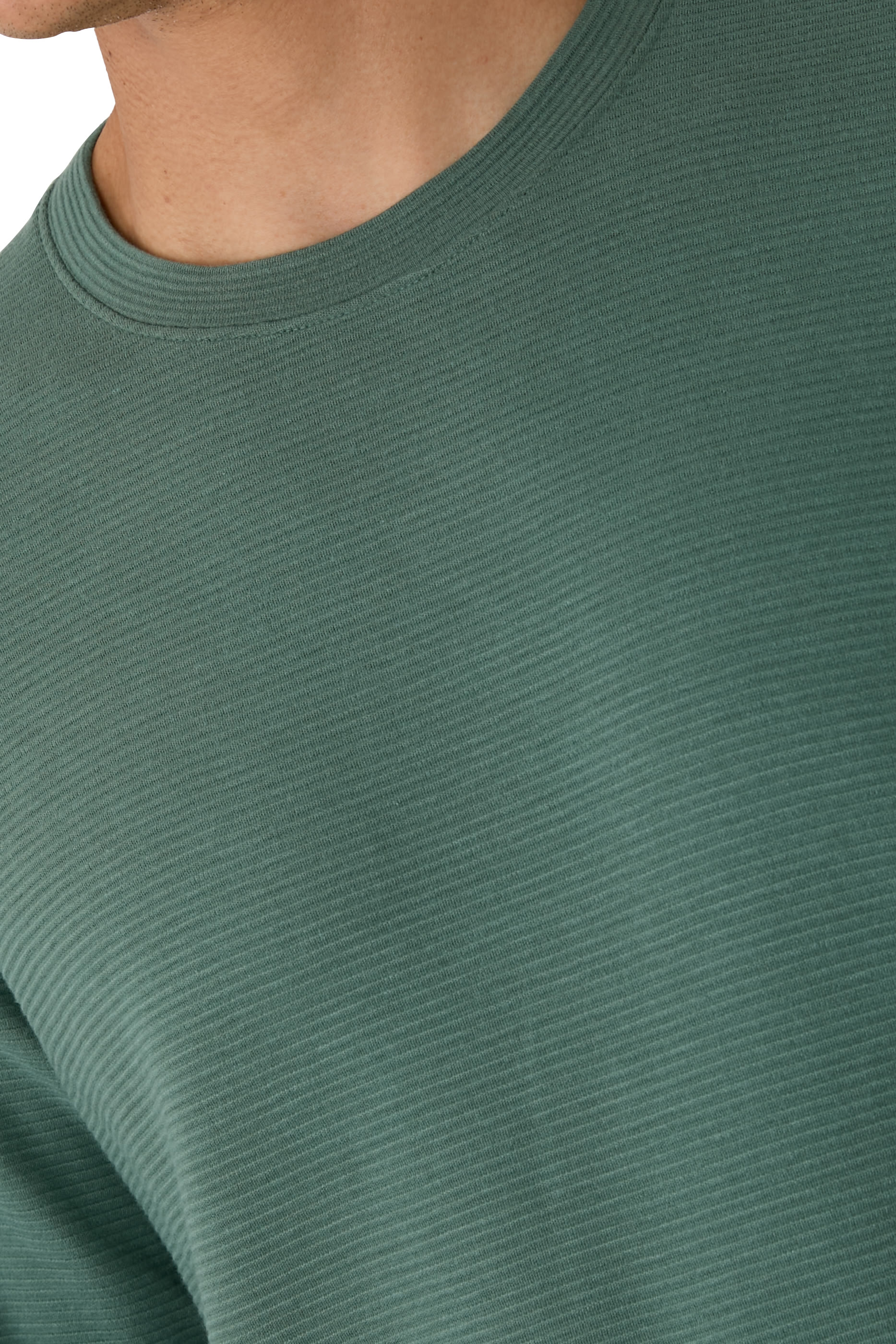 تيشيرت ديلروي بأكمام طويلة نسيج جاكار ستوديو