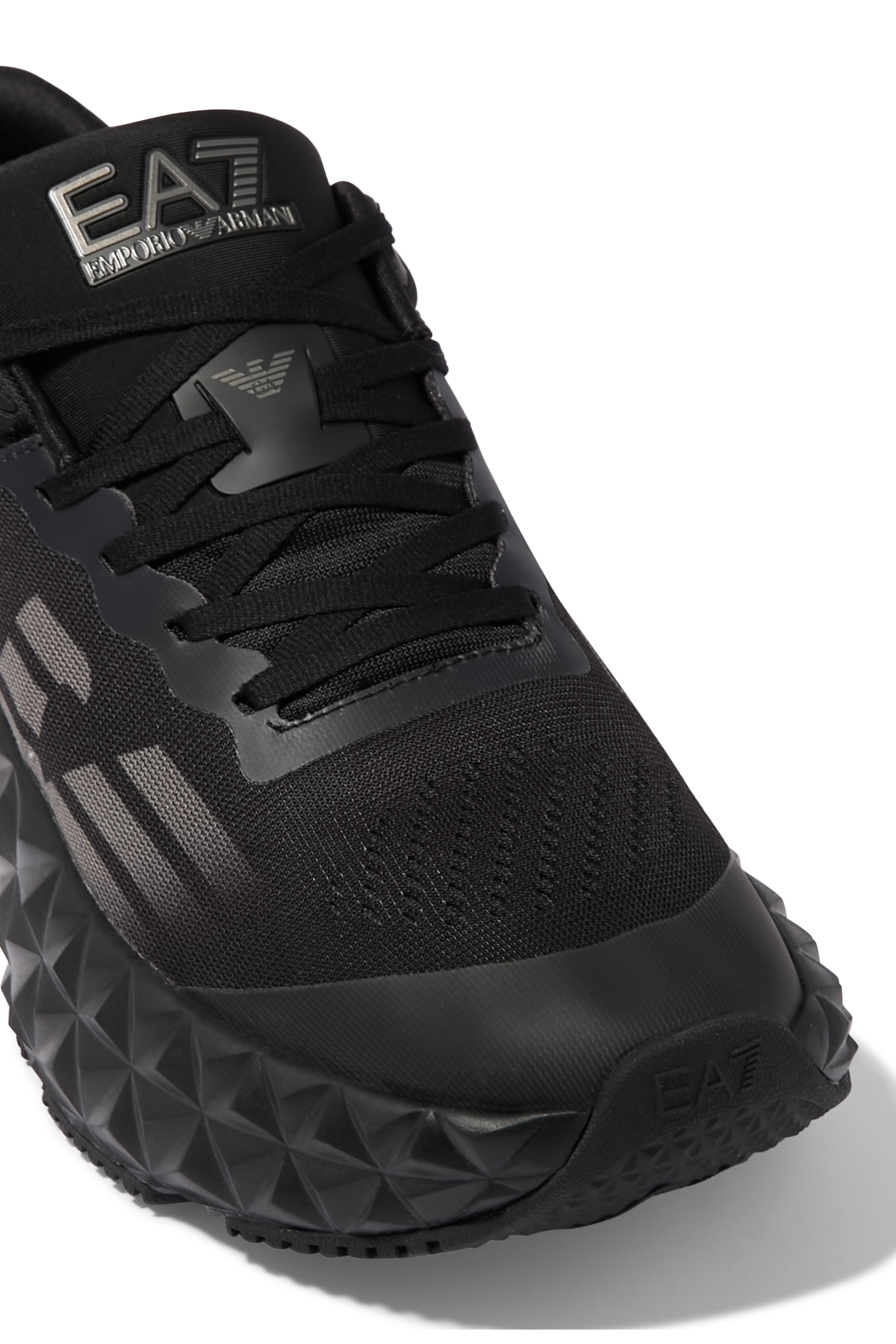 سنيكرز ألتميت سي2 كومبات