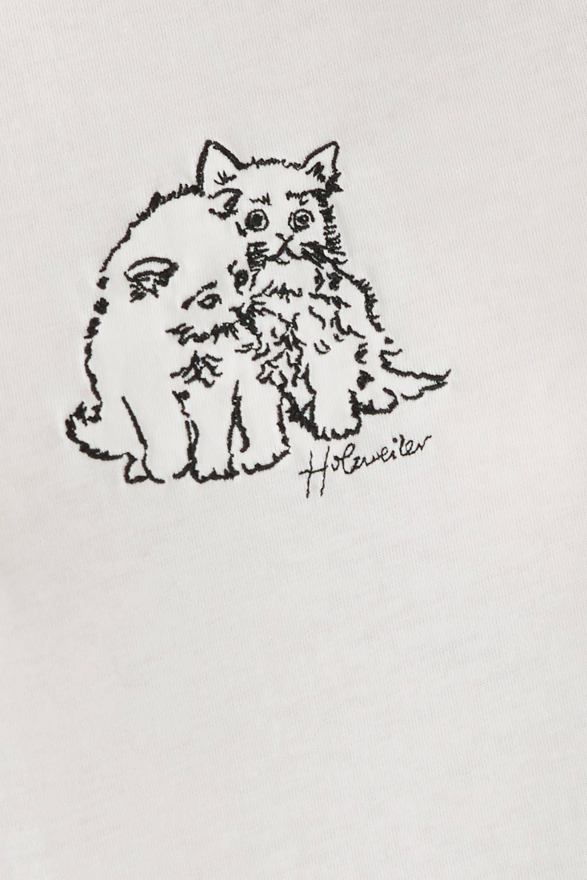 تيشيرت بتطريز كجيراج