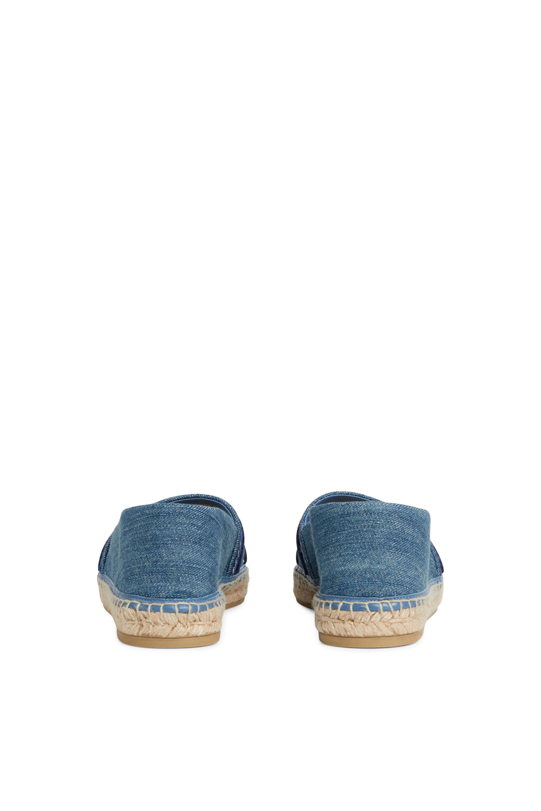 حذاء إسبارديل بشعار الماركة