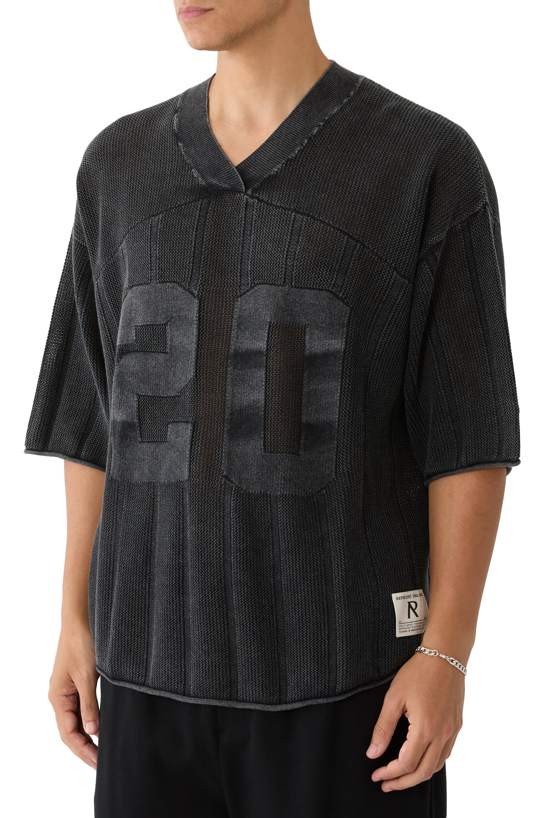 تيشيرت رياضي منسوج بتصميم جامعي