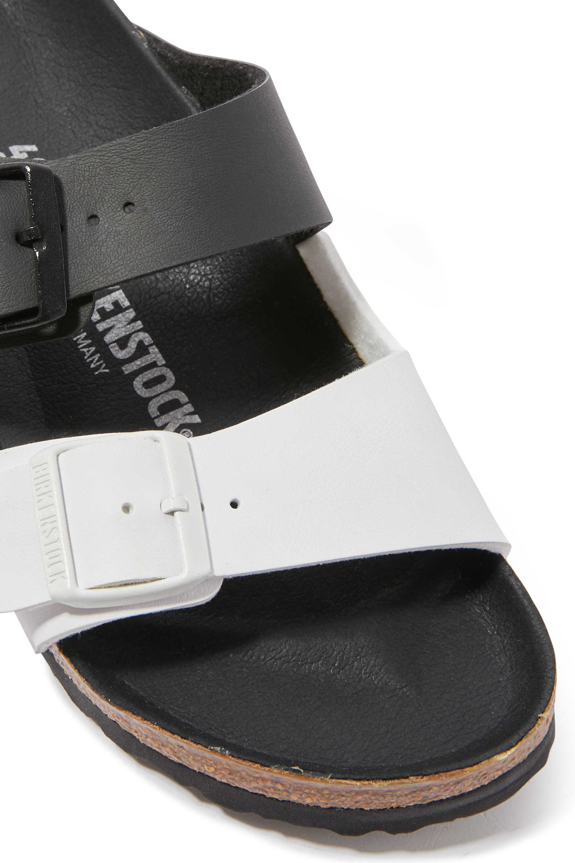 حذاء أريزونا سبليت مفتوح باللونين الأبيض والأسود