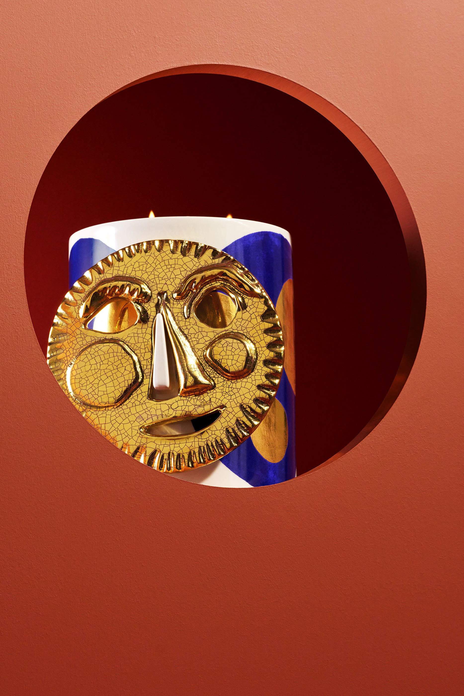 شمعة معطرة روهان هوفمان برائحة فيتيفير بيرنينغ ديزاير يثلاث فتائل