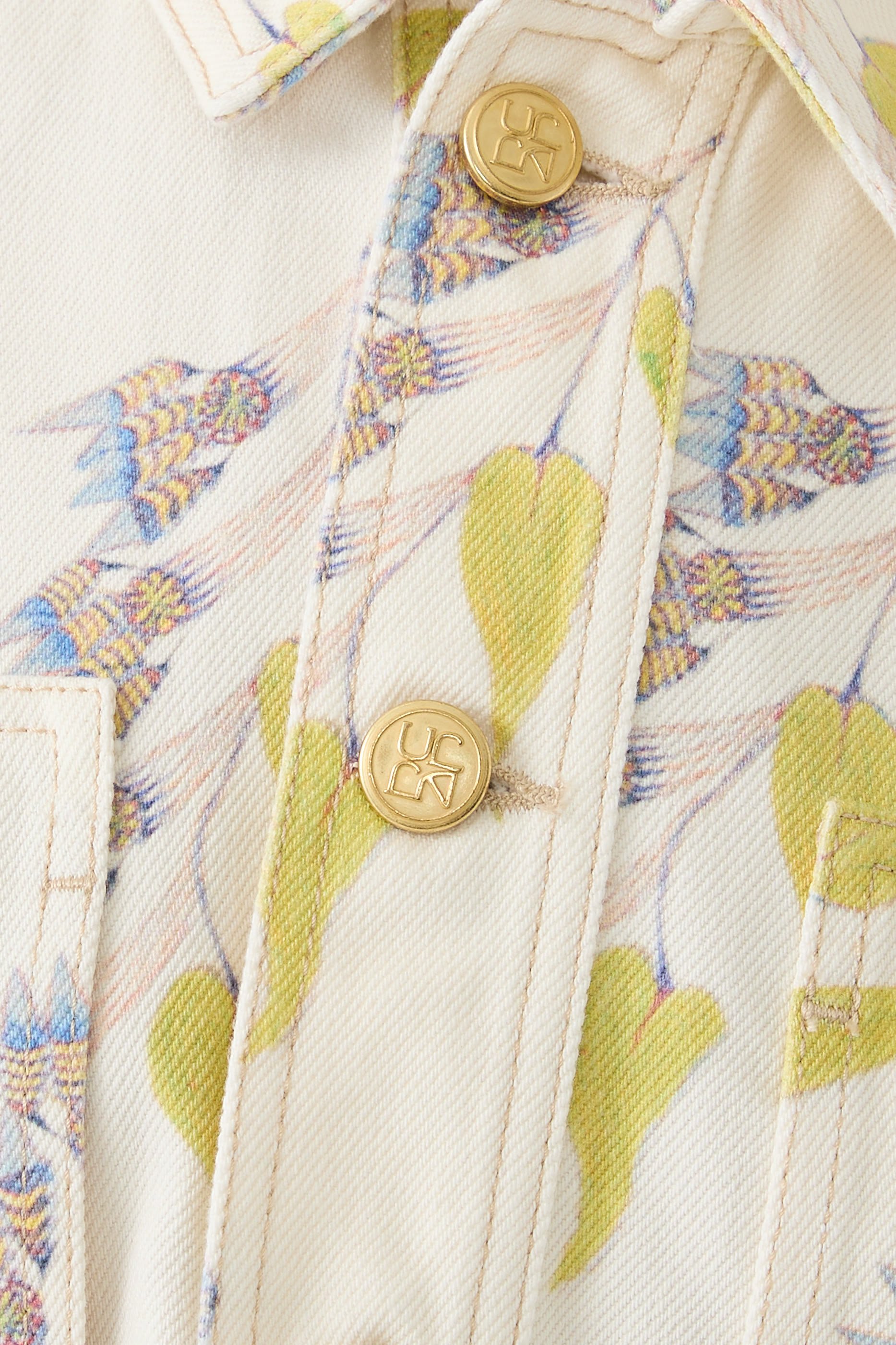 جاكيت بوبي قصير