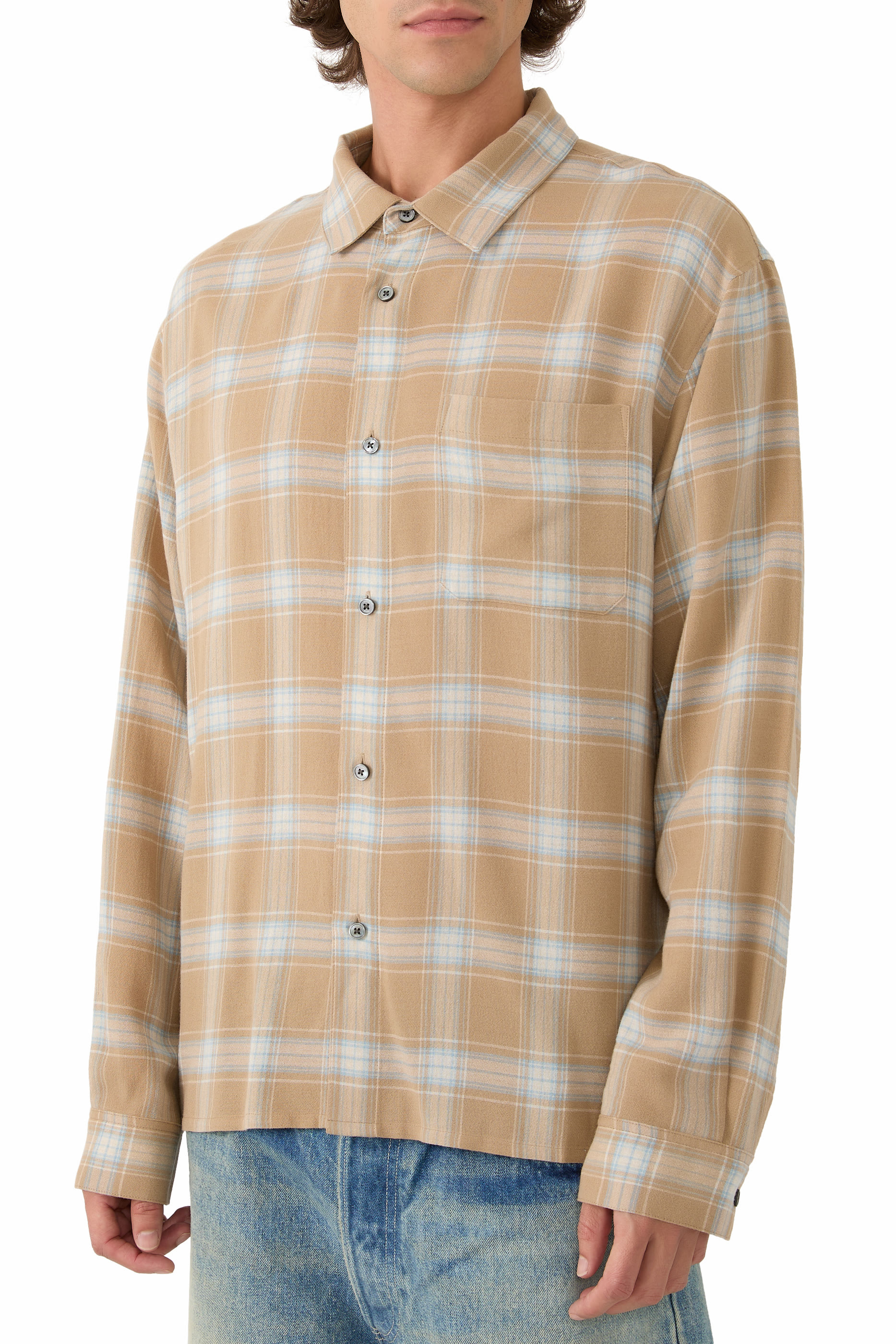 قميص بنقشة مربعات