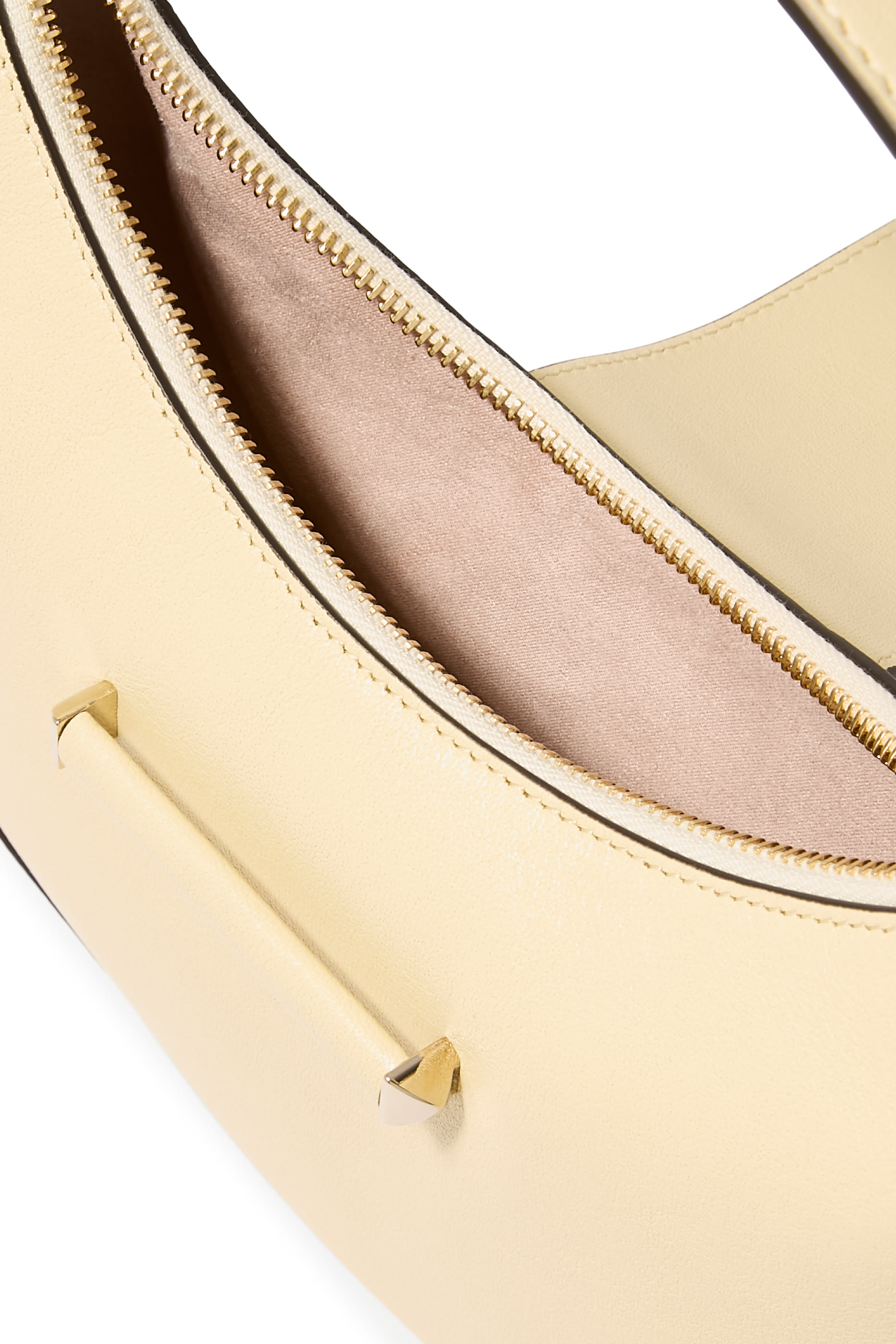 حقيبة هوبو بحلية بتصميم قضيب