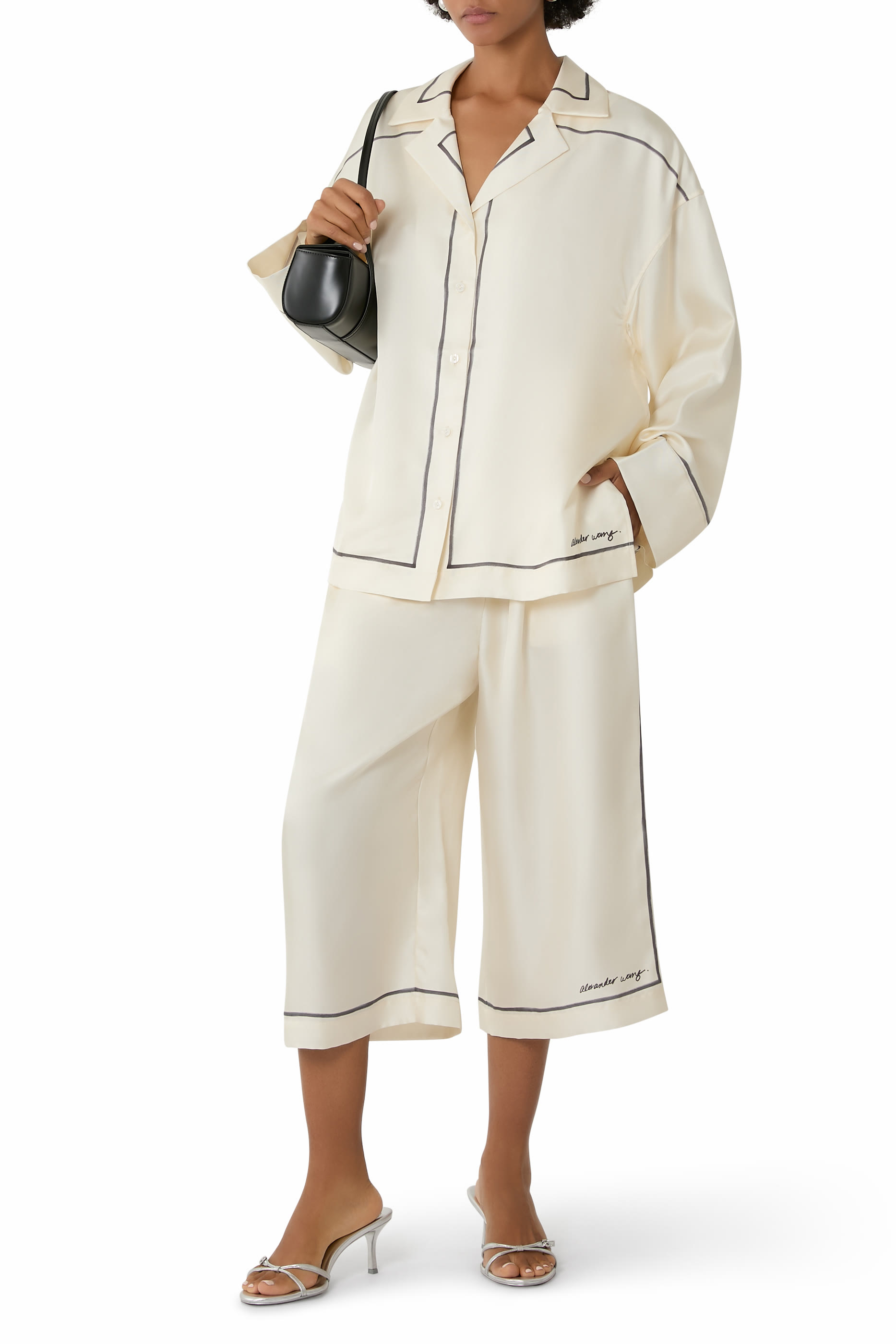 قميص بطبعة بوردر وقصة فضفاضة بأزرار للإغلاق