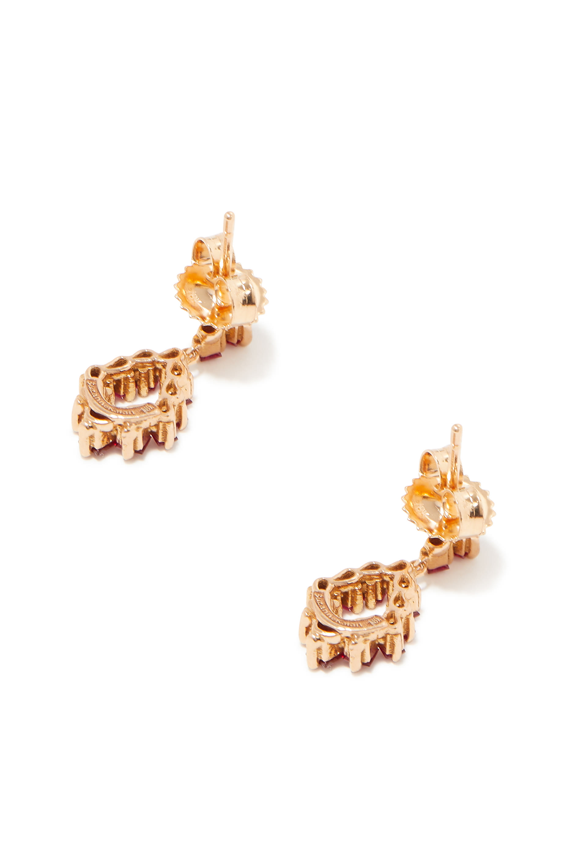 أقراط متدلية بتصميم كمثرى مرصعة بالياقوت ذهب عيار 18