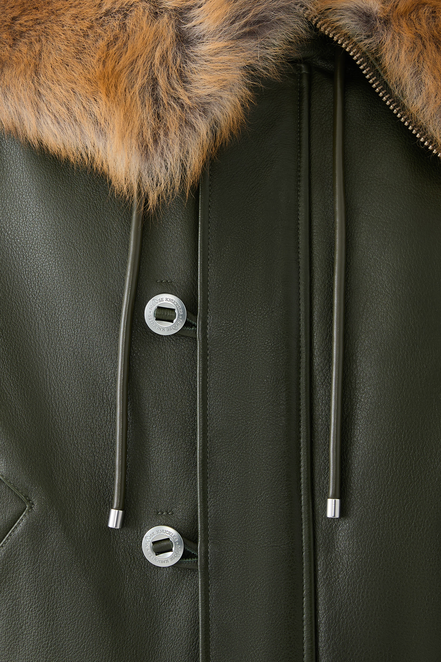 جاكيت بومبر ايه جاي ار بغطاء رأس مقسوم