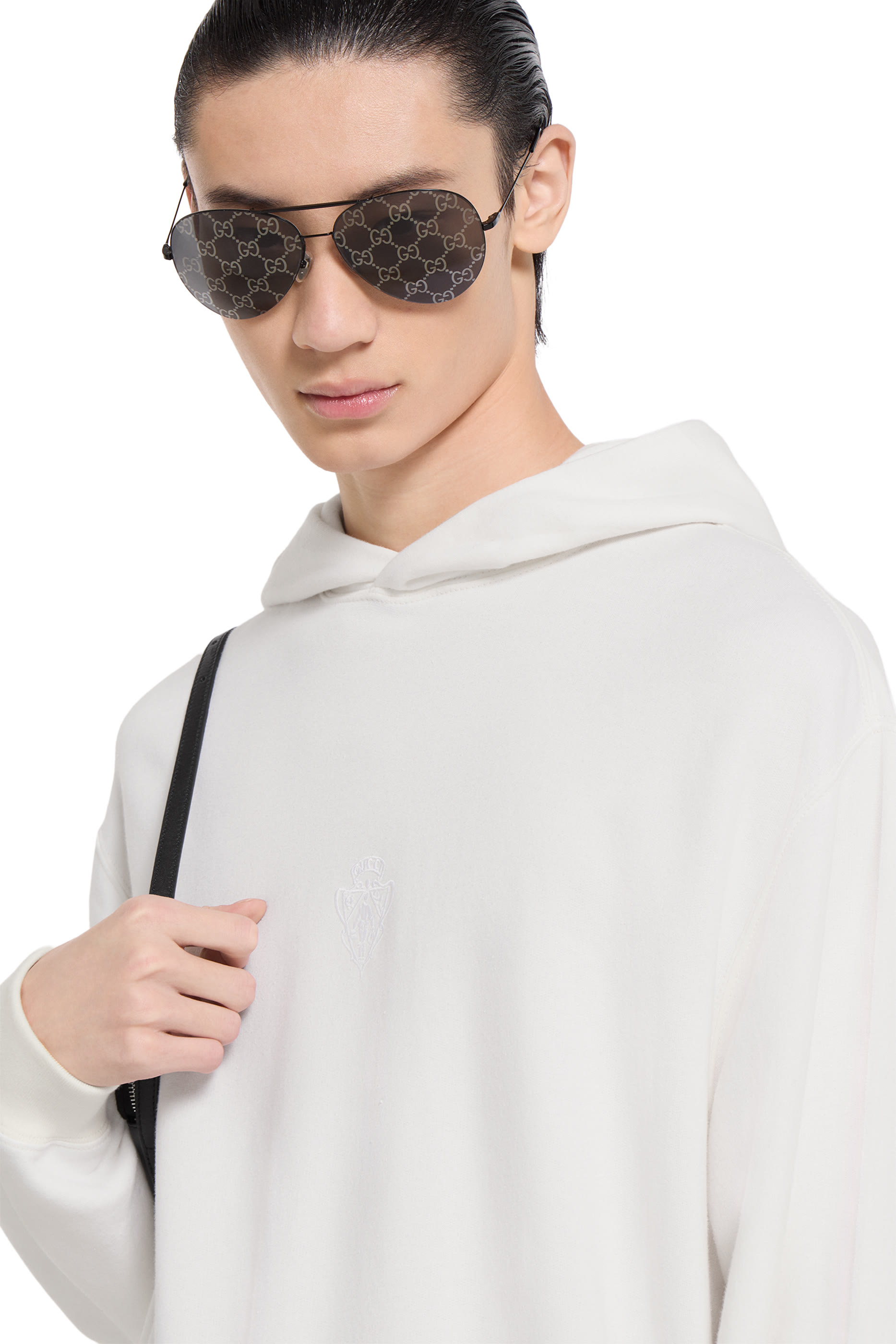 سويت شيرت بتطريز كريست