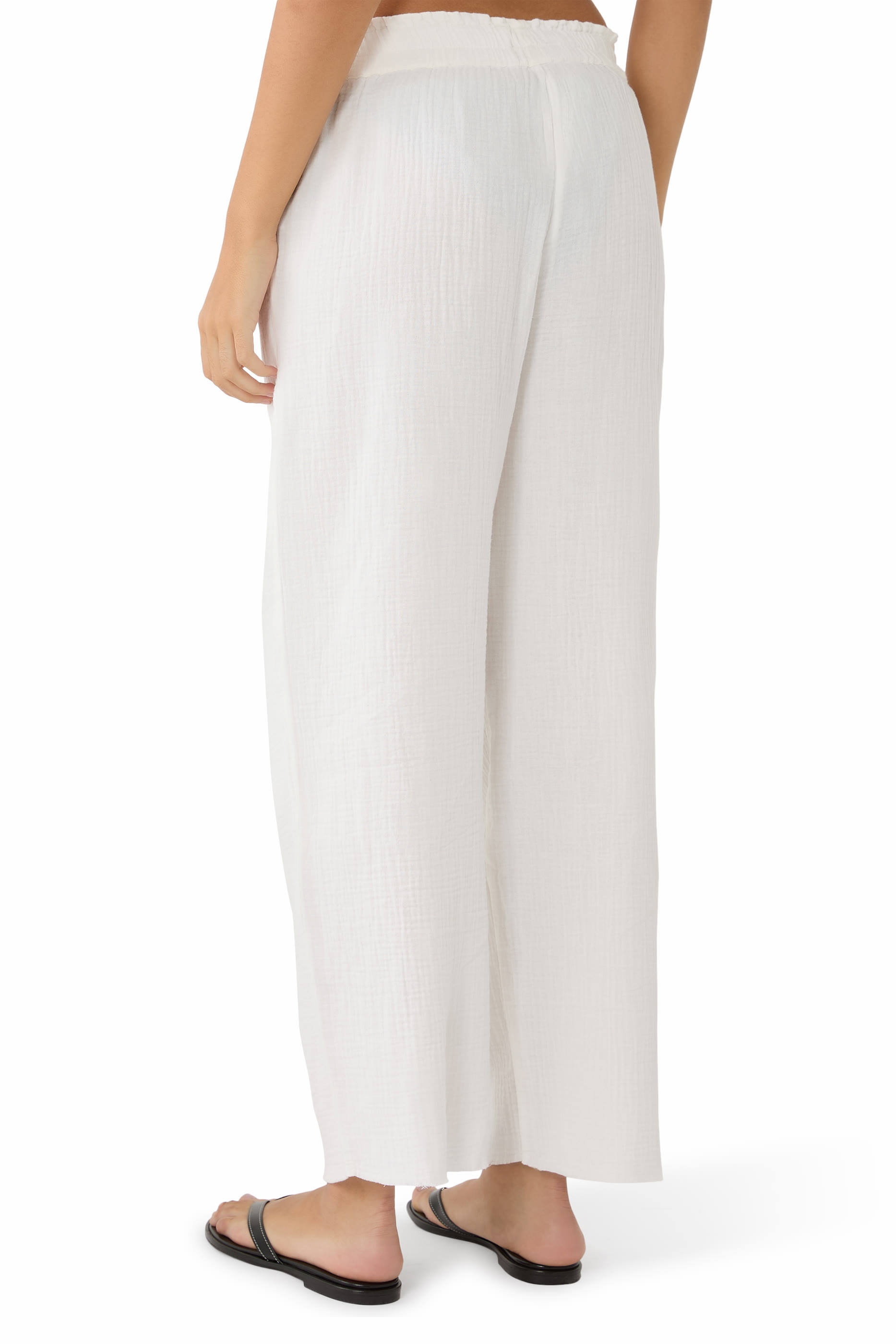 بنطال ليون بقصة قصيرة