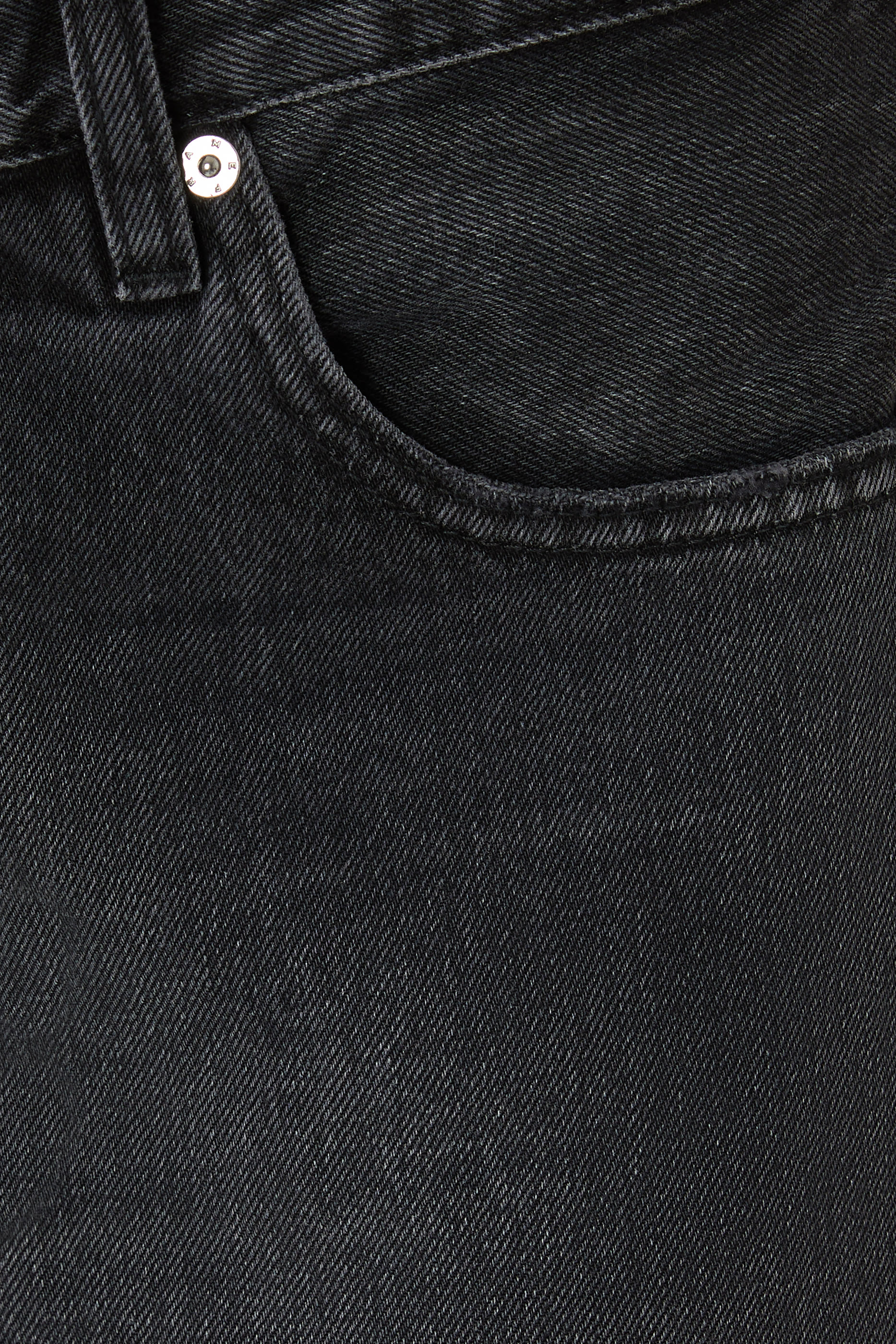 بنطال جينز بابل بقصة ساق أسطوانية قصيرة بخصر مرتفع وحافة منسلة