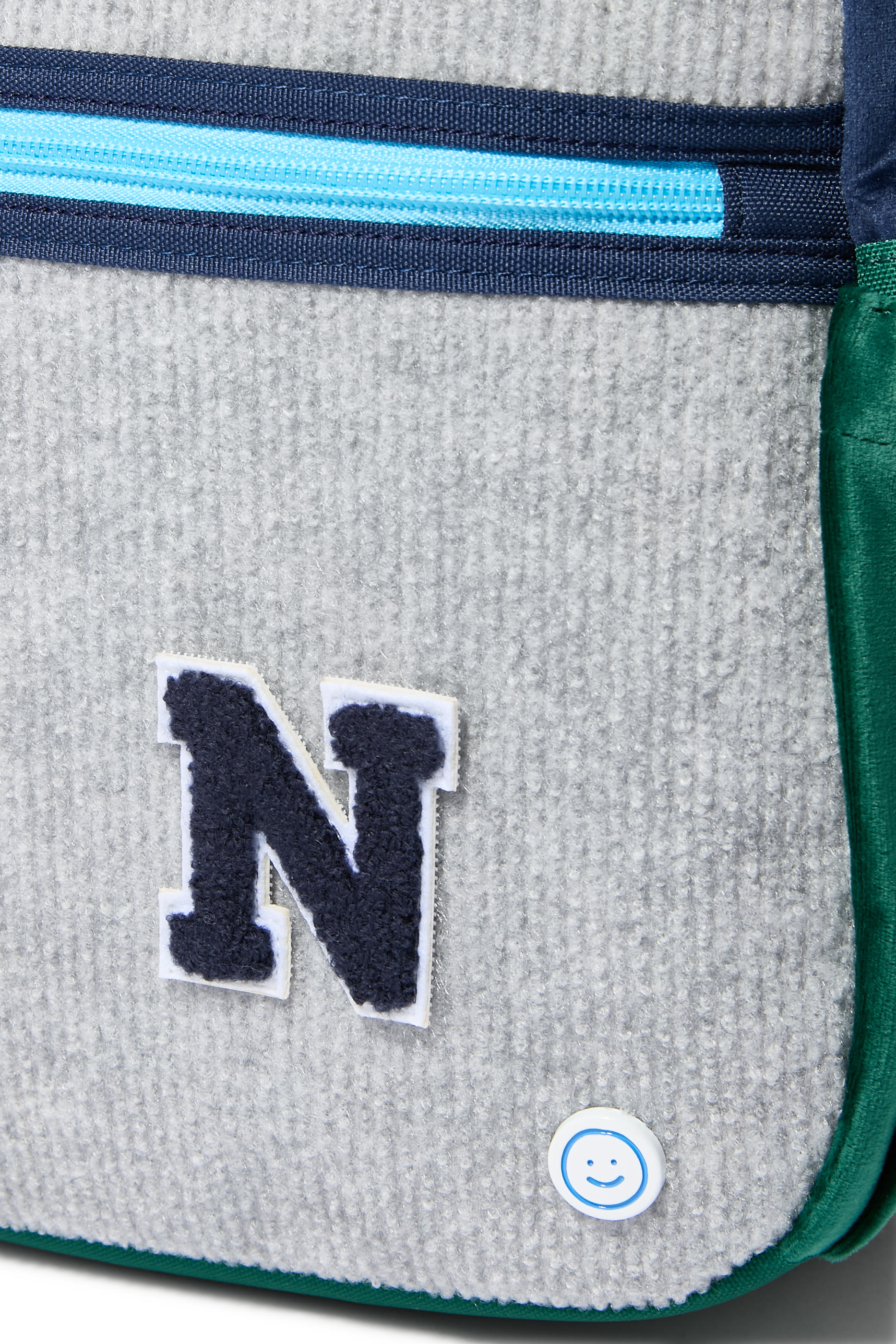 رقعة بتصميم حرف N لامعة شنيل مقاس 2 بوصة للأطفال