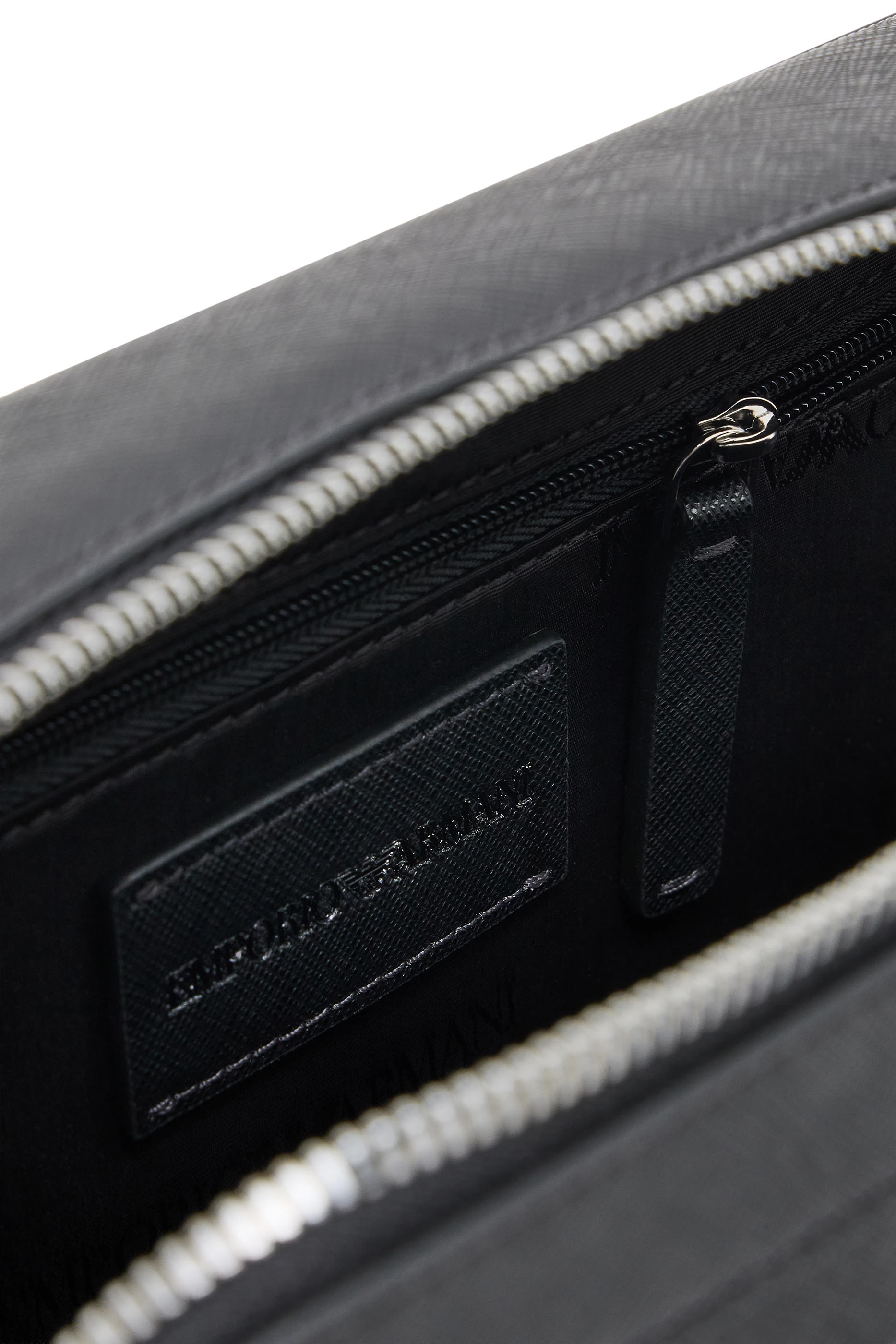 حقيبة كاميرا ايه اس في صغيرة بحلية شعار الماركة جلد سافيانو متجدد