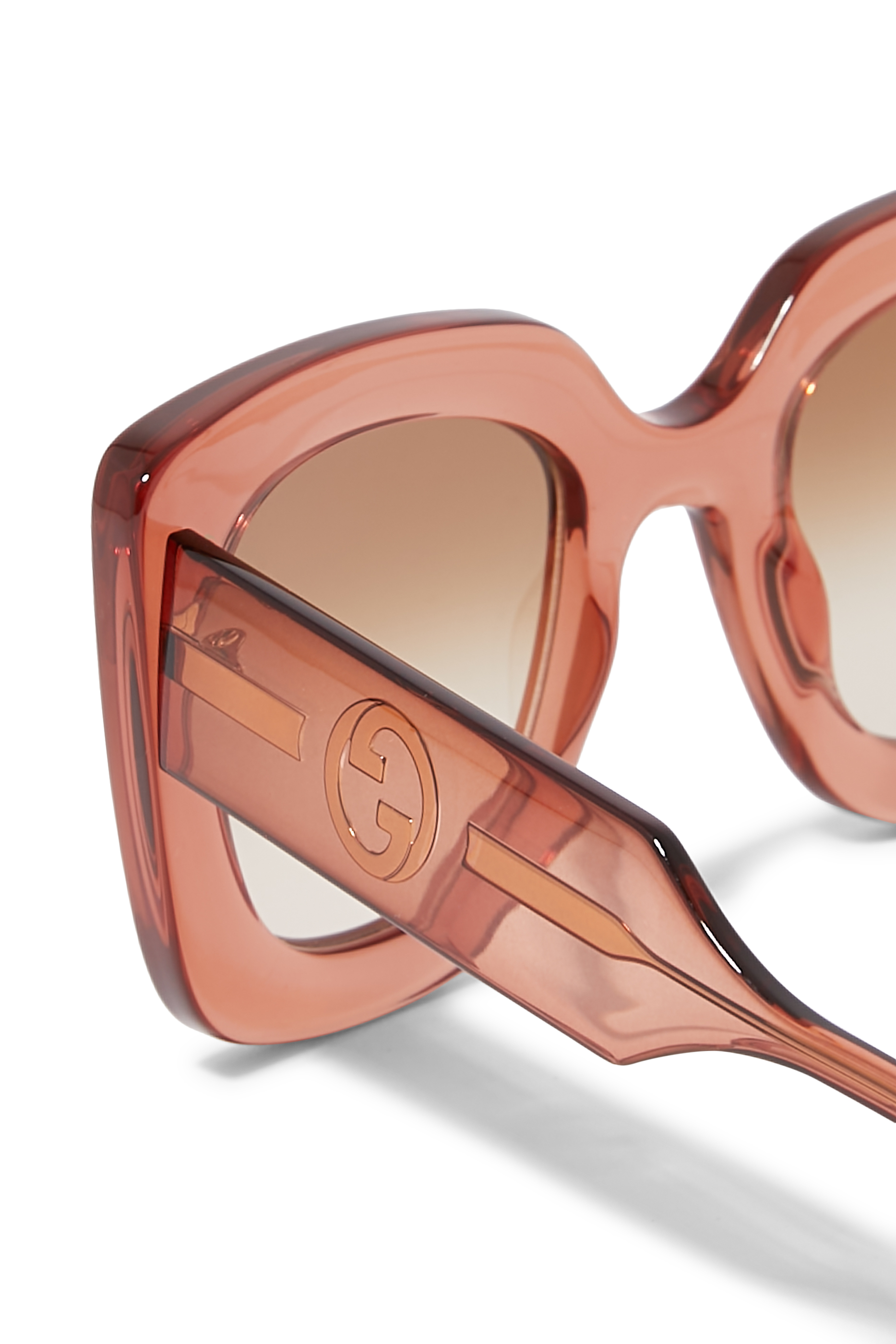 نظارة شمسية بإطار مربع