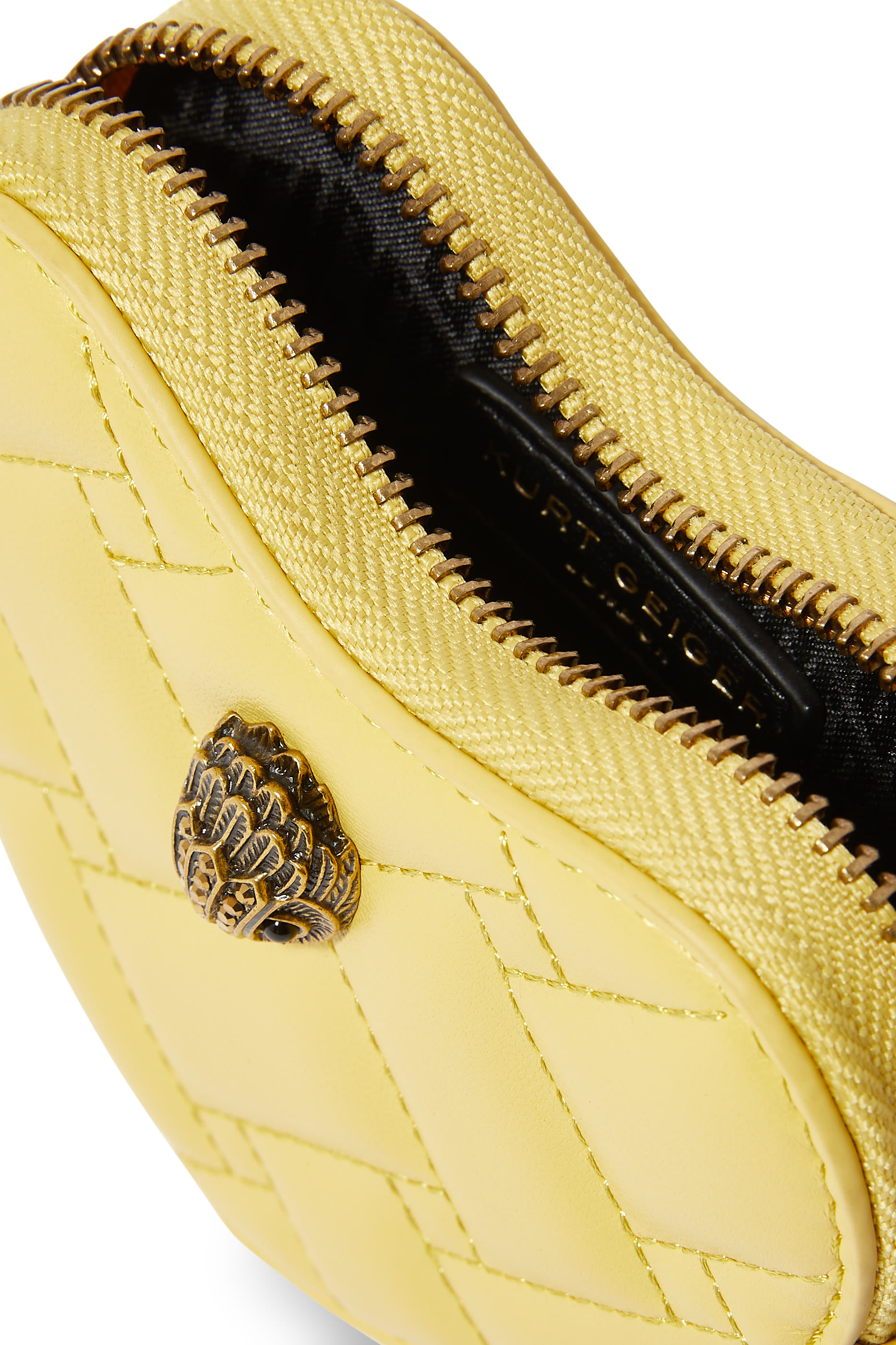 حقيبة كروس بودي مايكرو بتصميم قلب