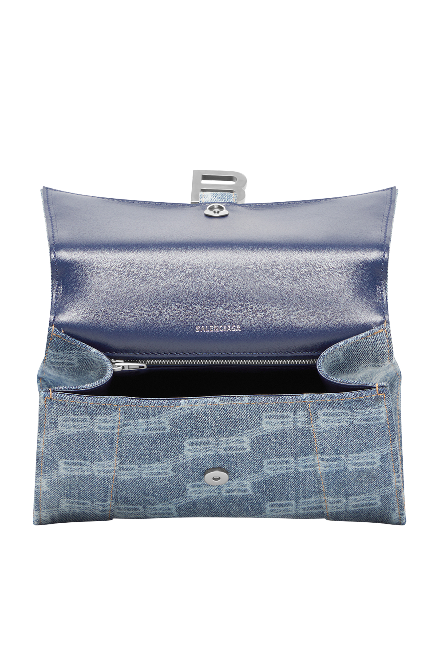 حقيبة يد اورجلاس صغيرة بشعار حروف الماركة