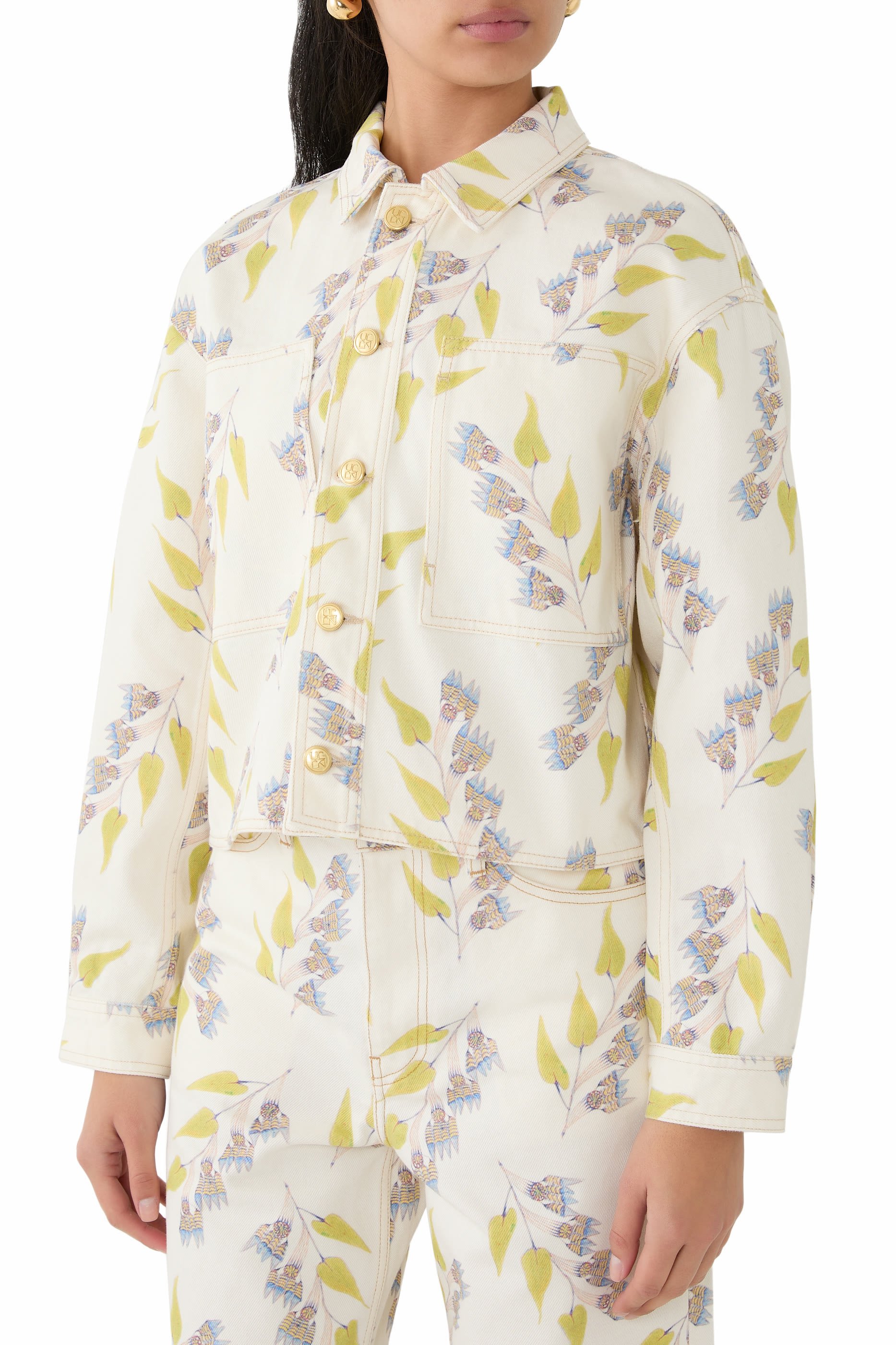 جاكيت بوبي قصير