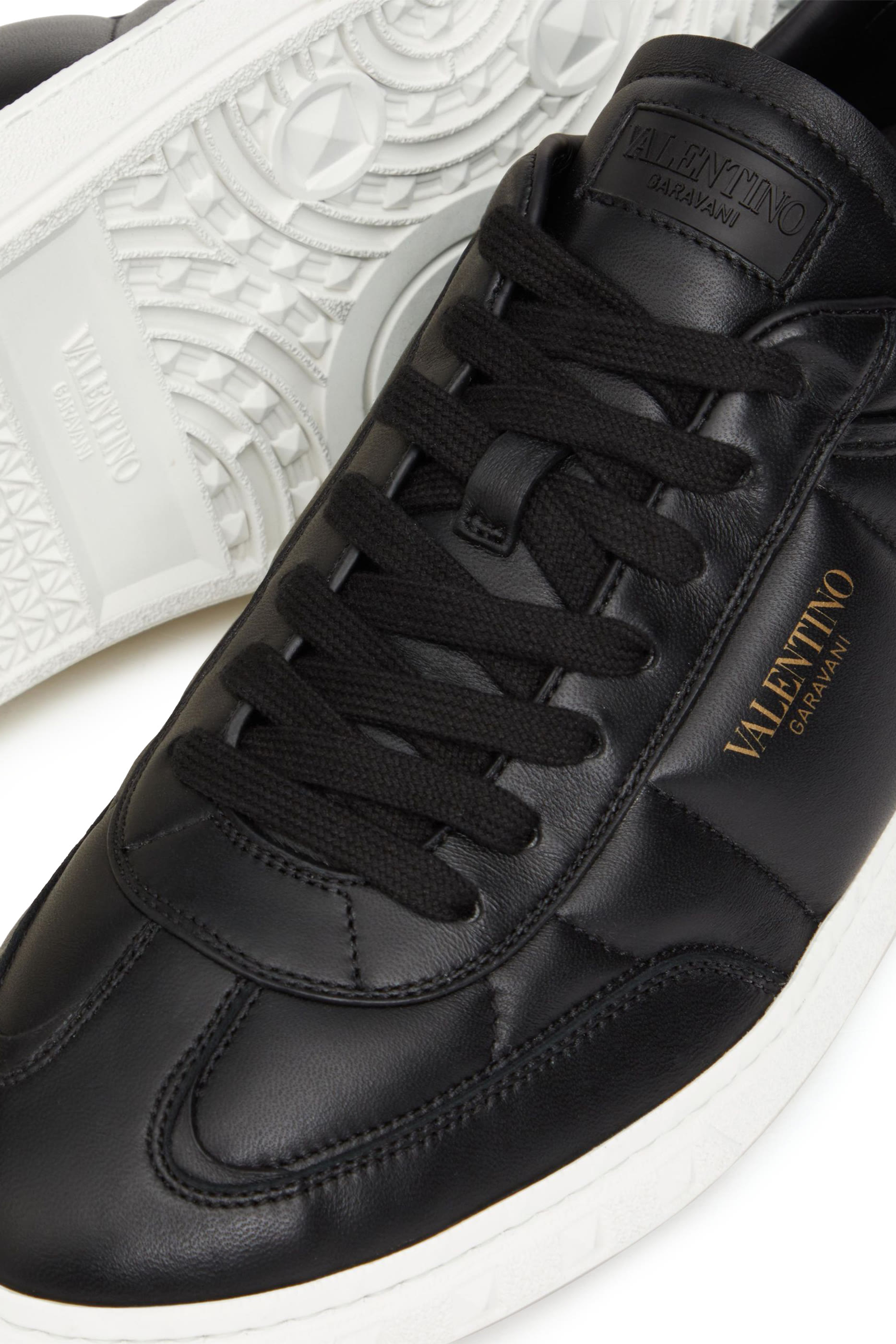 سنيكرز أبفيلاج بكاحل منخفض جلد نابا