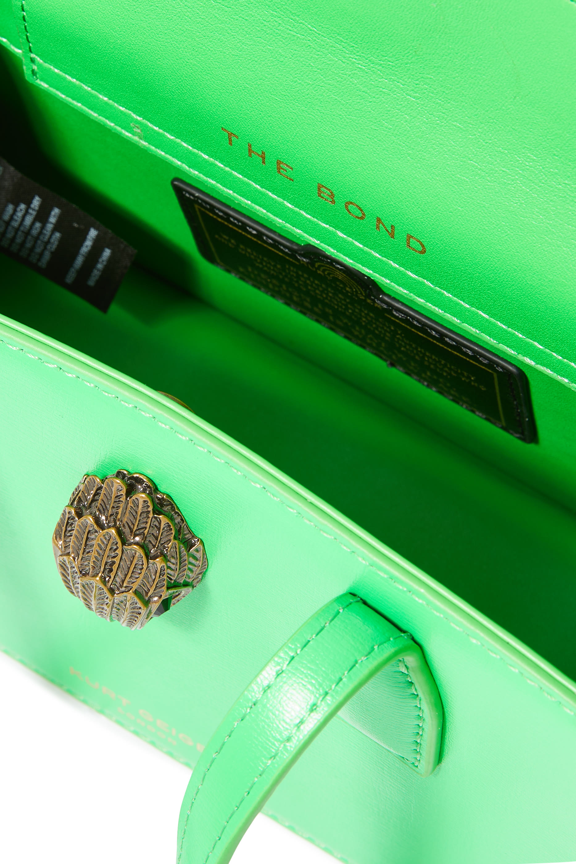 حقيبة يد بوند صغيرة