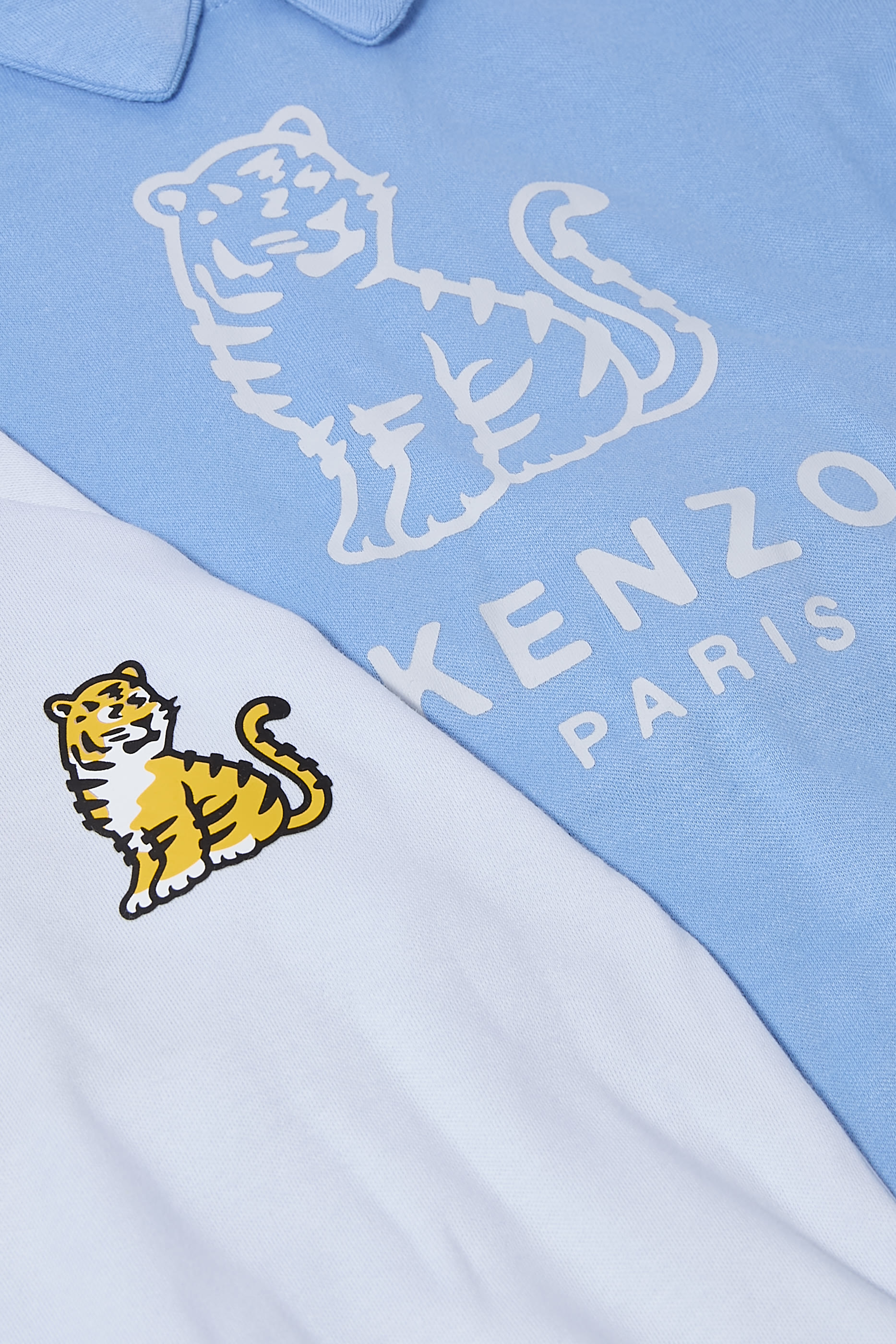 طقم لباس قطعة واحدة بيجامة بنقشة نمر وشعار الماركة للأطفال، 2 قطع