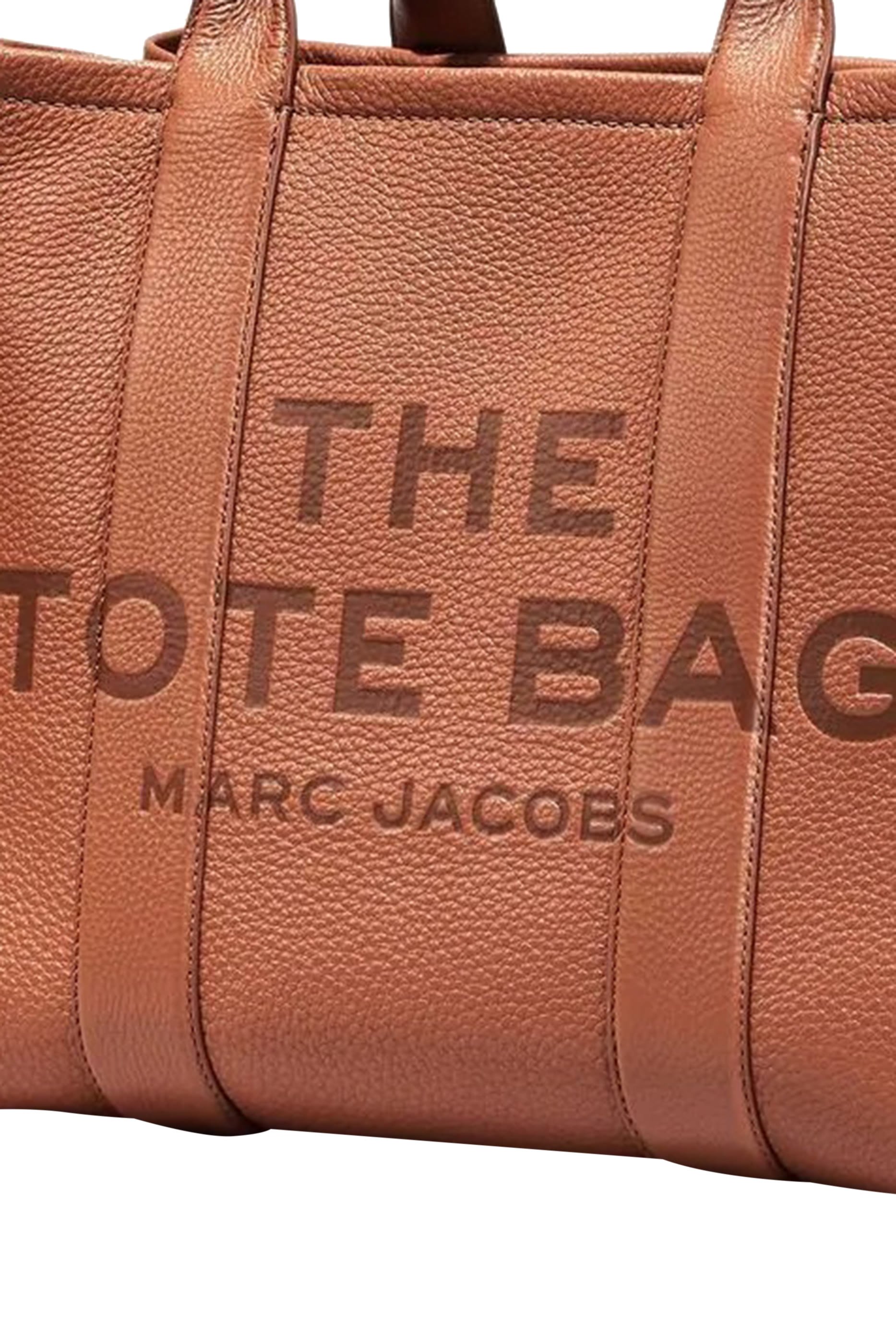 حقيبة يد صغيرة جلد