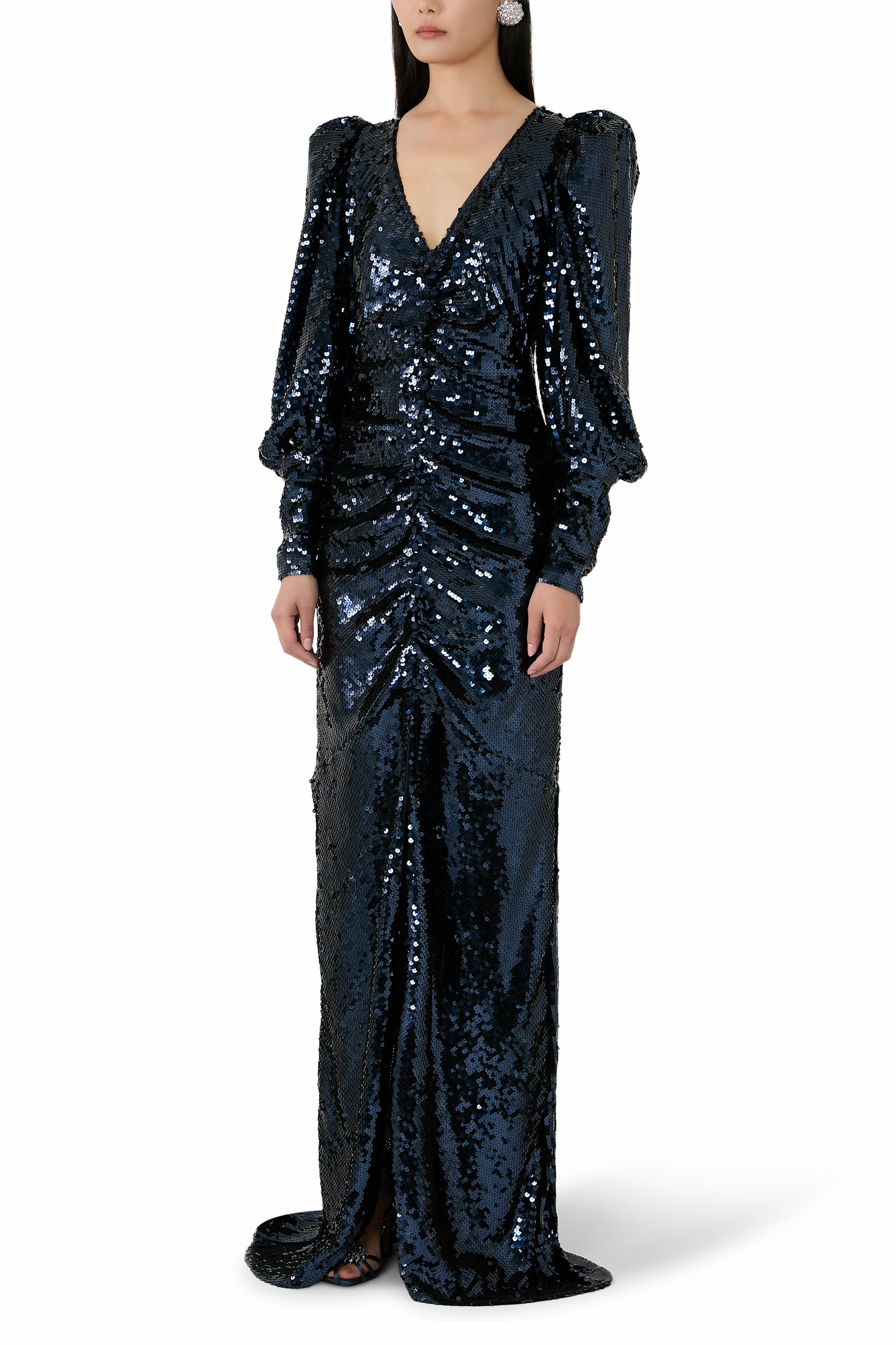 فستان طويل مزين بترتر