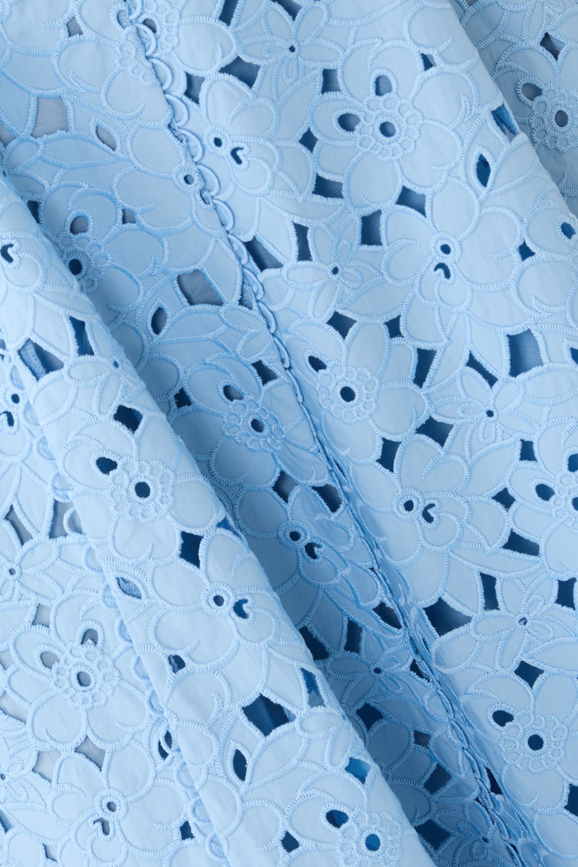 فستان كيتسو بأكمام قصيرة متوسط الطول