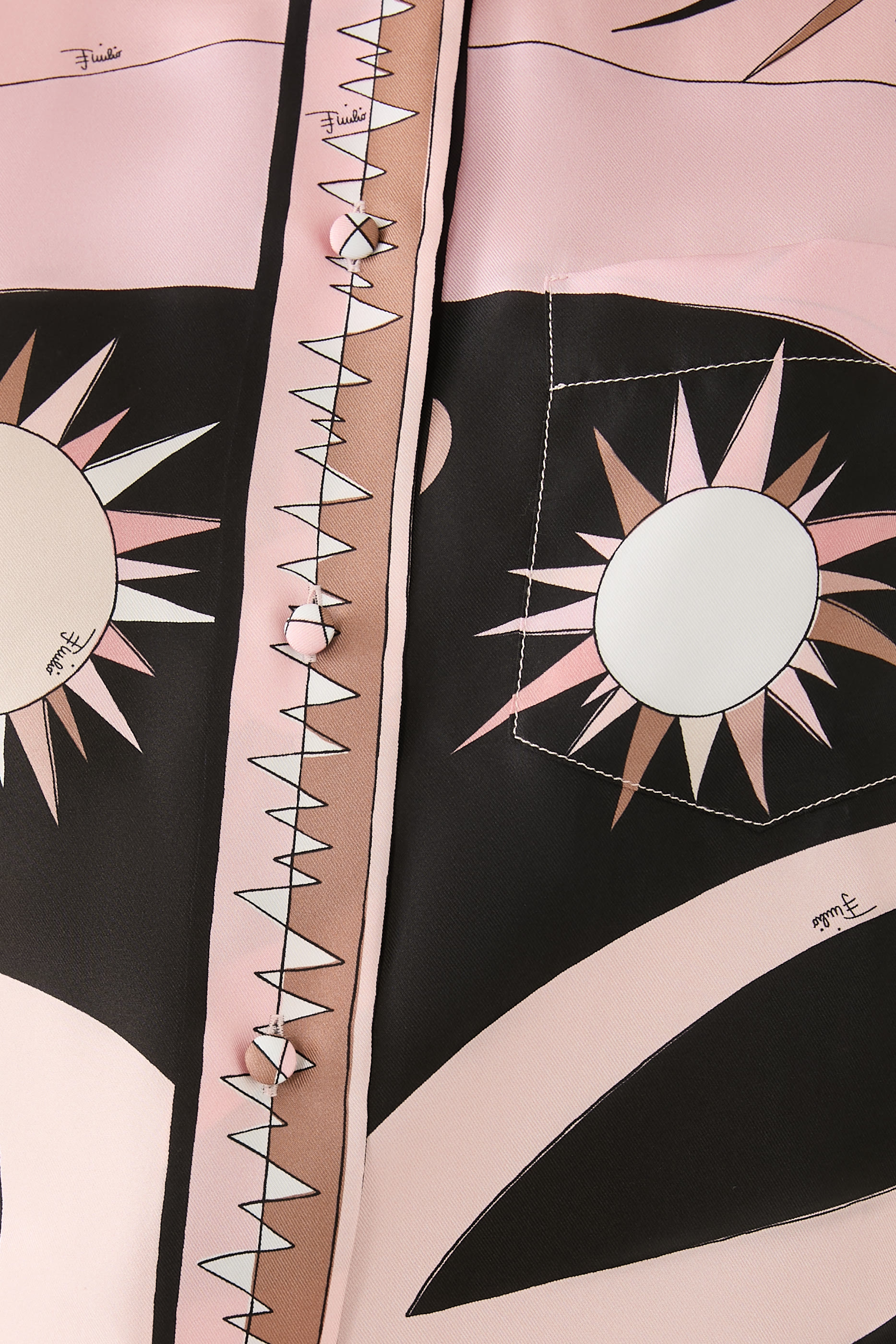 قميص ستيلا بقصة فضفاضة ونقشة حرير