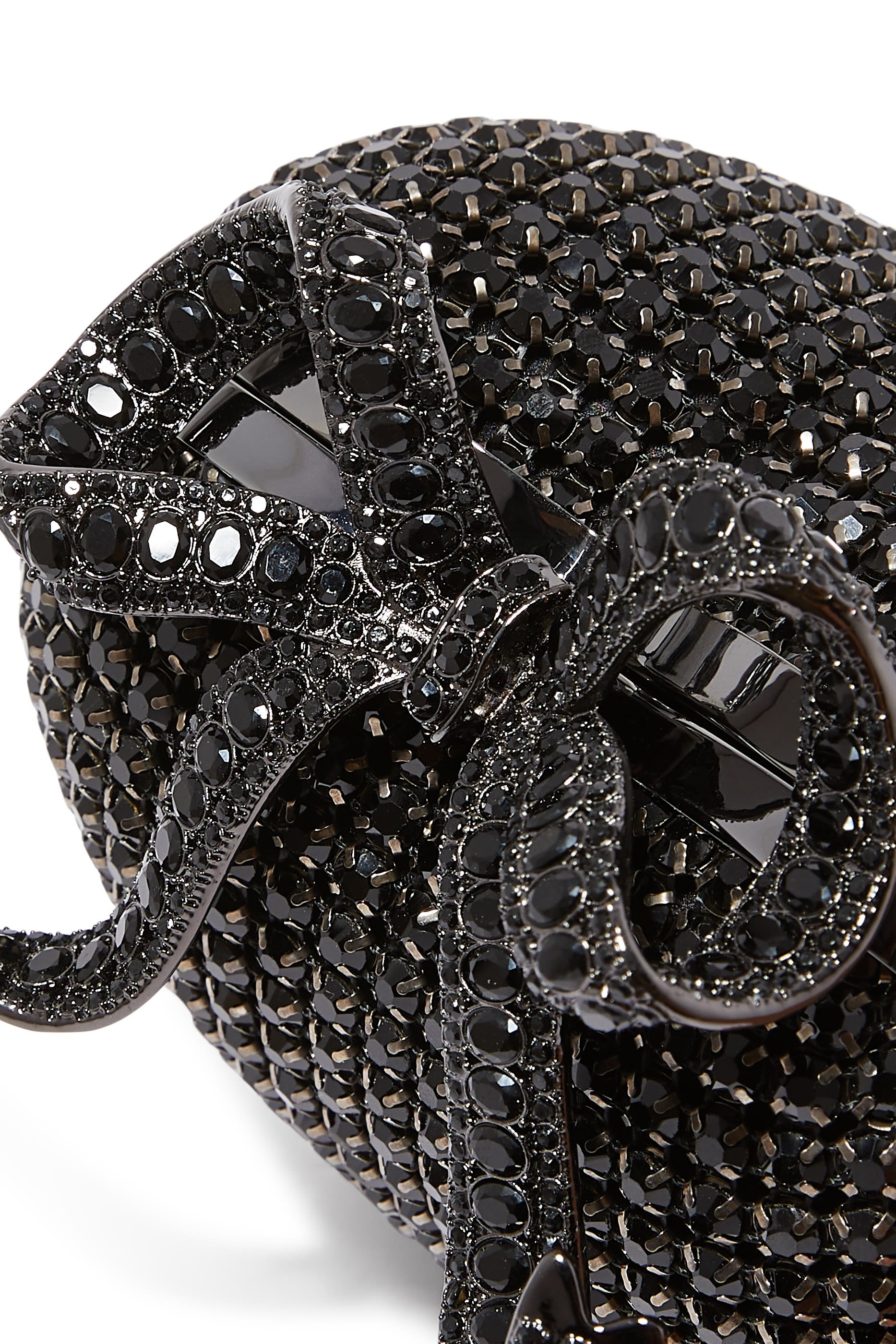 كلاتش بتصميم قلب مرصع بالكريستال