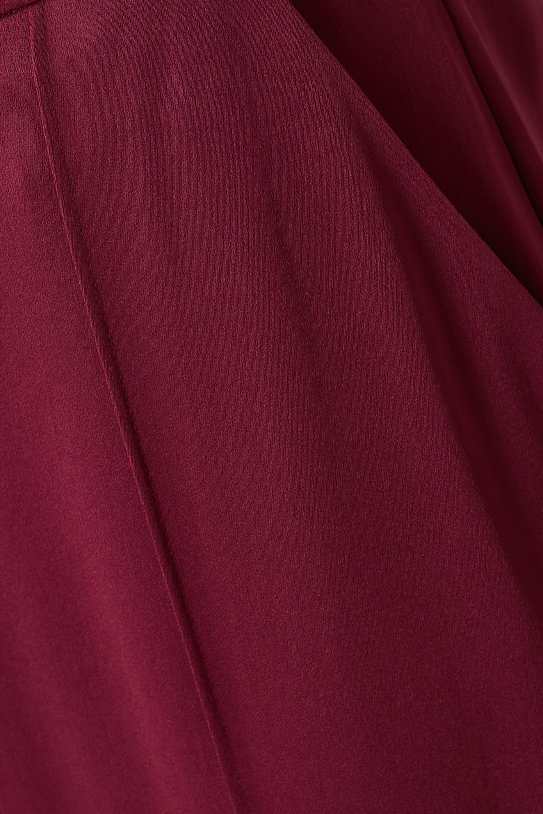  بنطال كيرا بقصة ساق واسعة ساتان