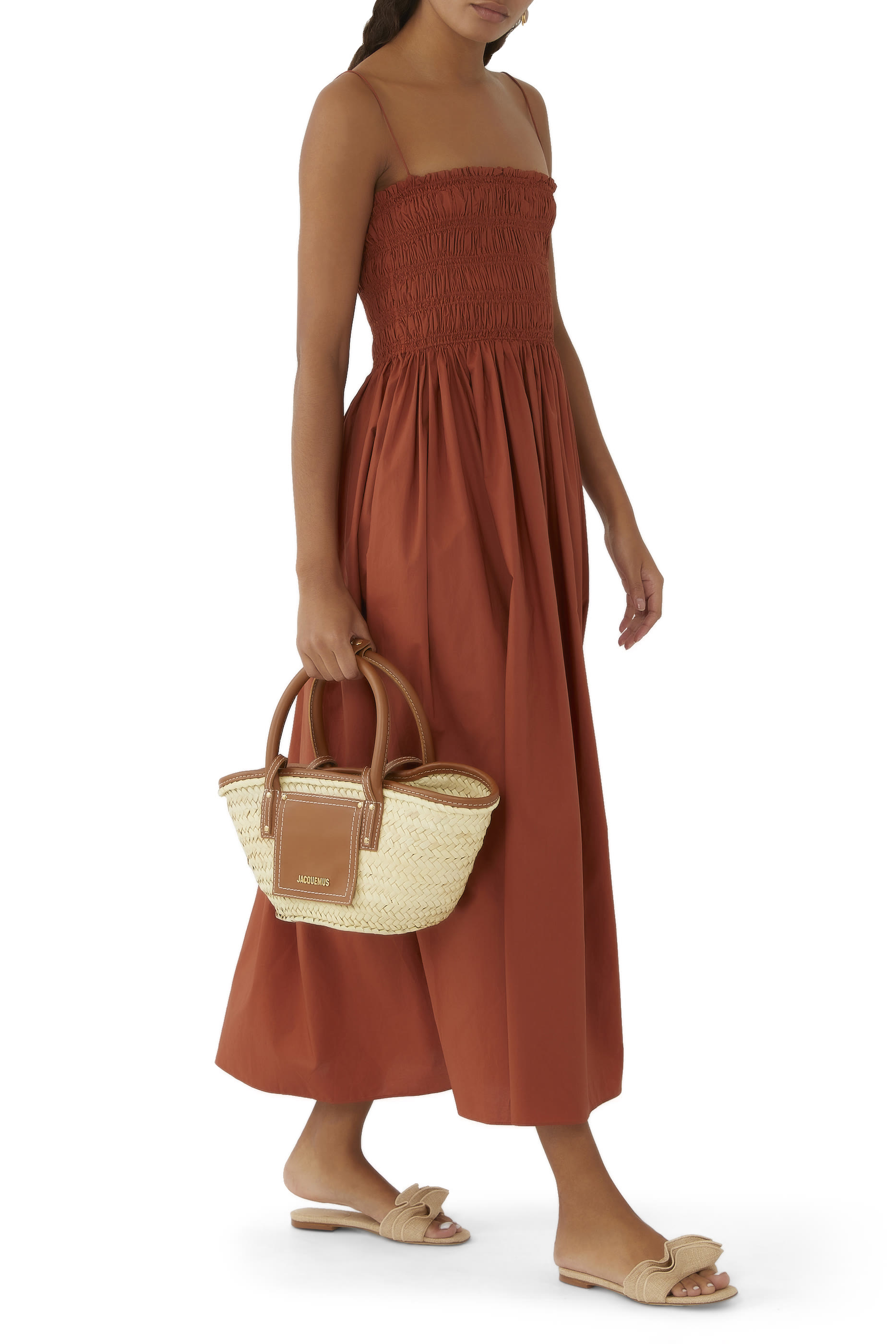 فستان بصدرية مكشكشة