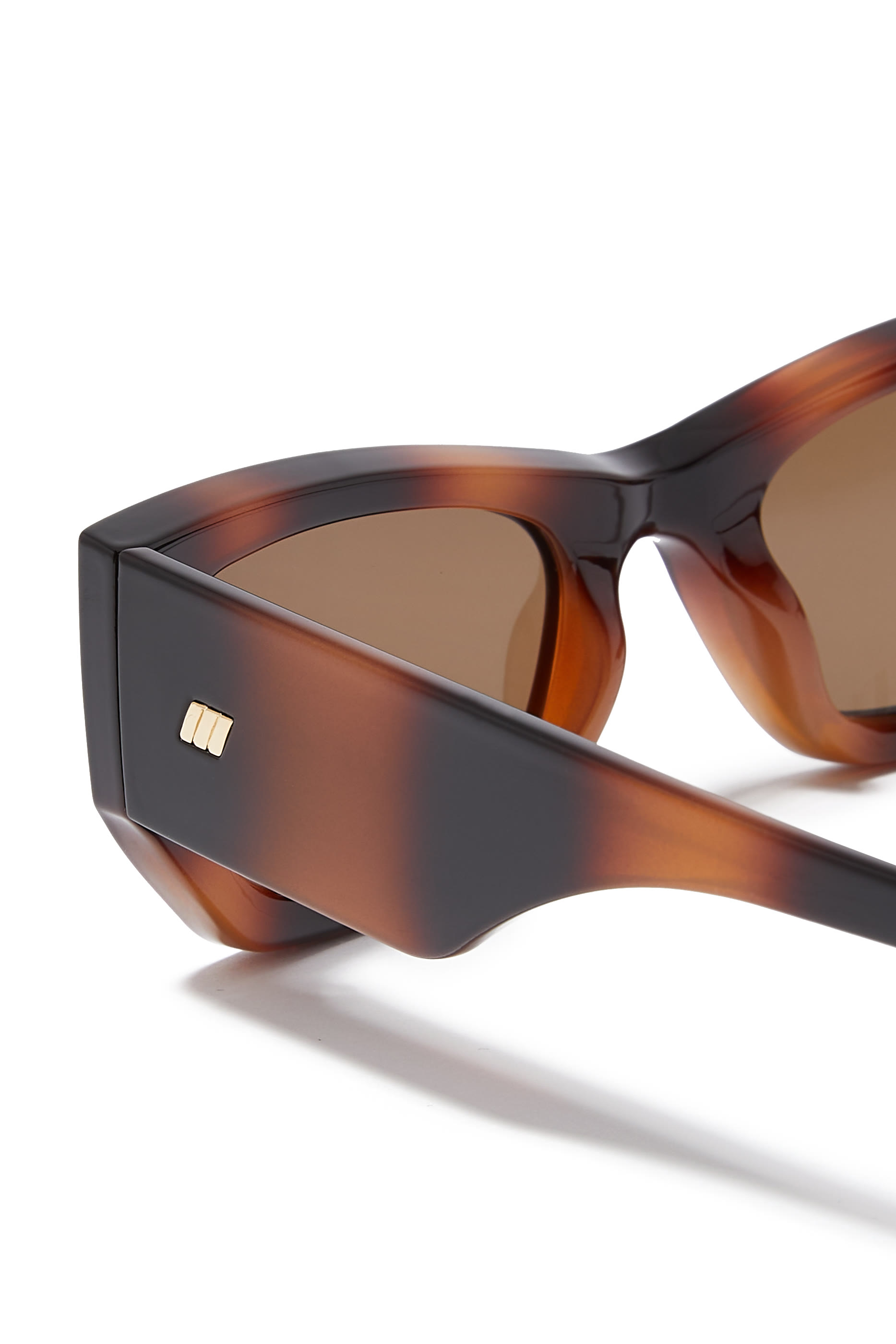 نظارة شمسية بيتش كومبر