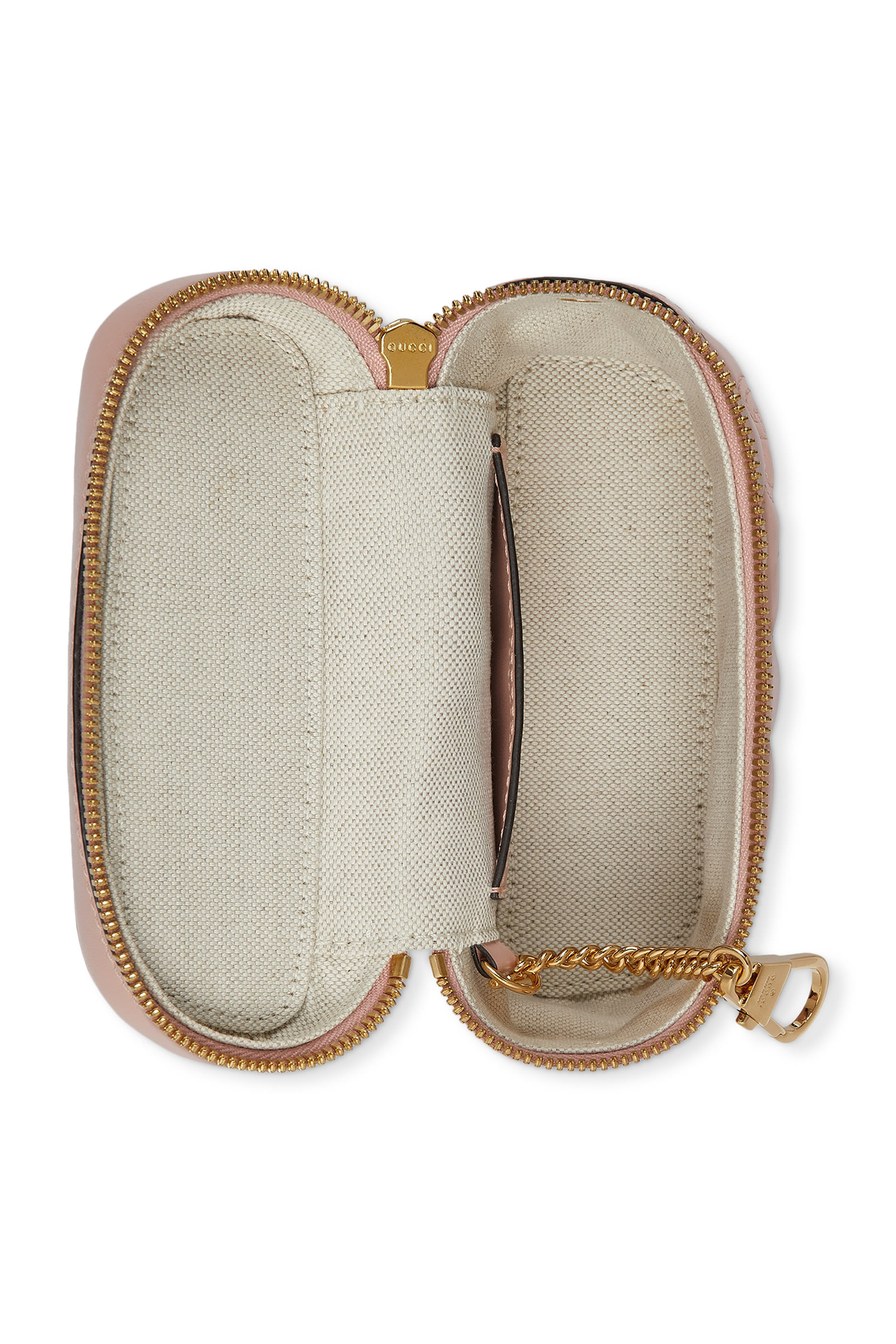 حقيبة صغيرة مبطنة بنقشة حرفي شعار الماركة ويد علوية