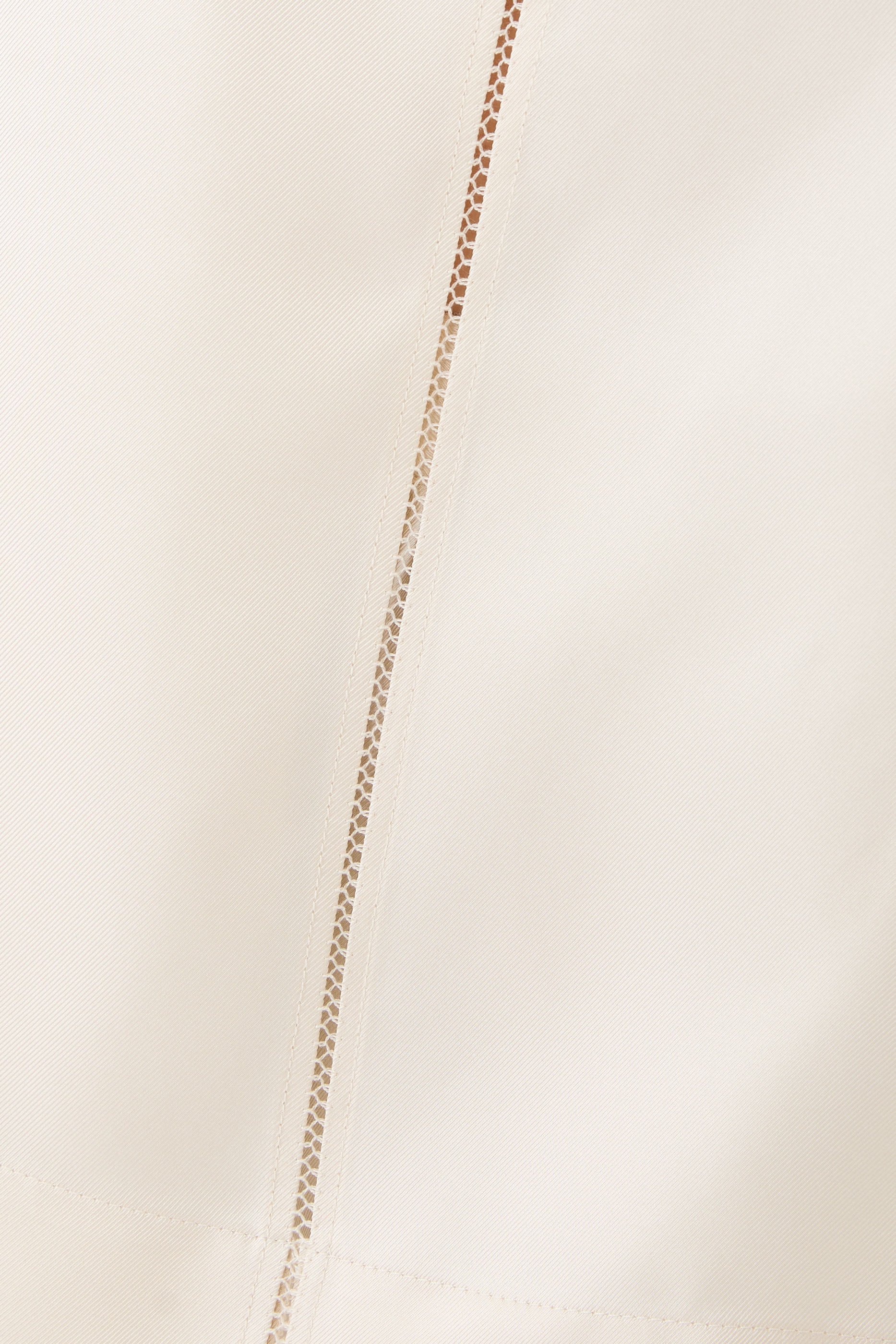 بلوزة هافانا بتطريز دانتيل